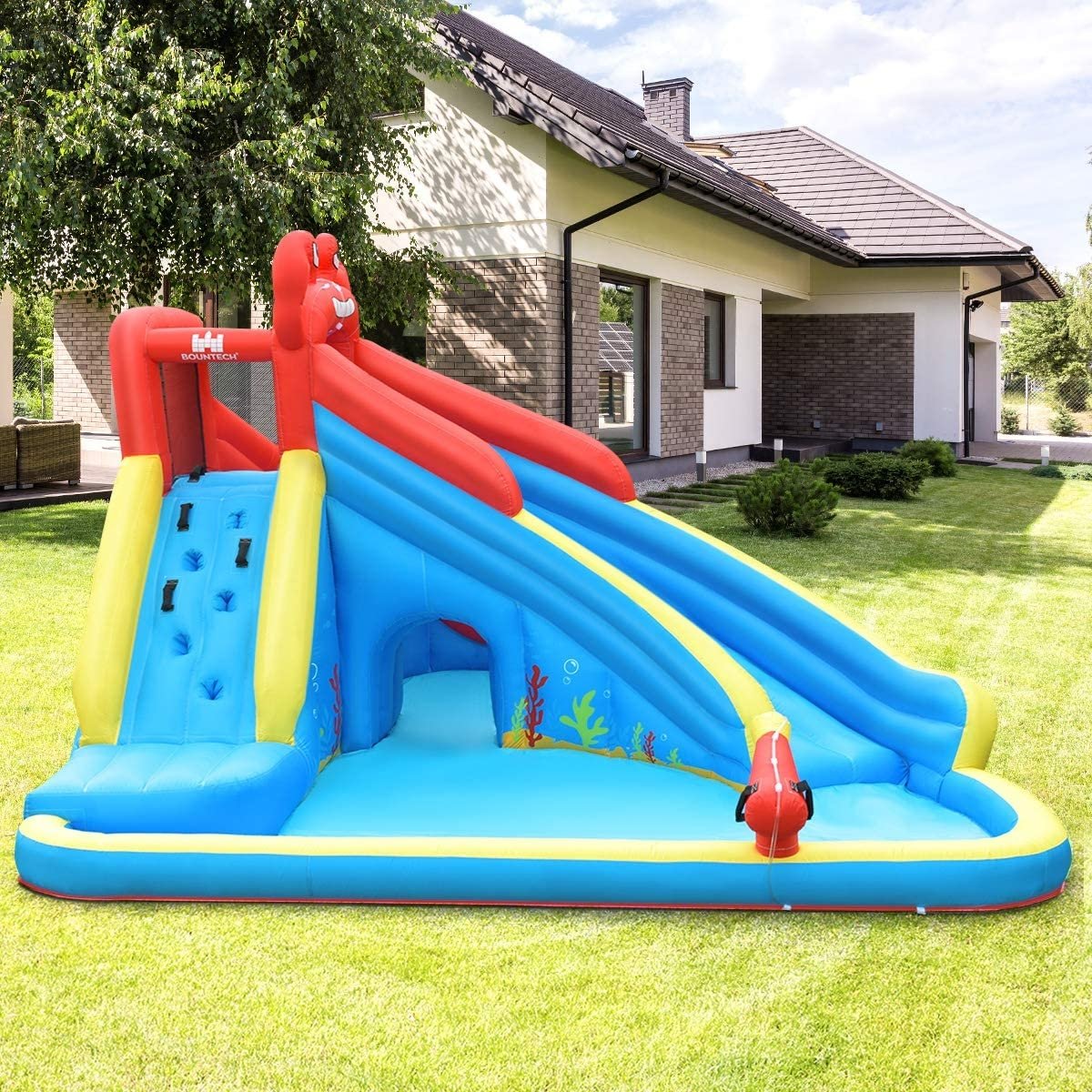 Inflatable Water Slide Bounce House with Water Cannon and 950W Blower Bounce House   at Gallery Canada