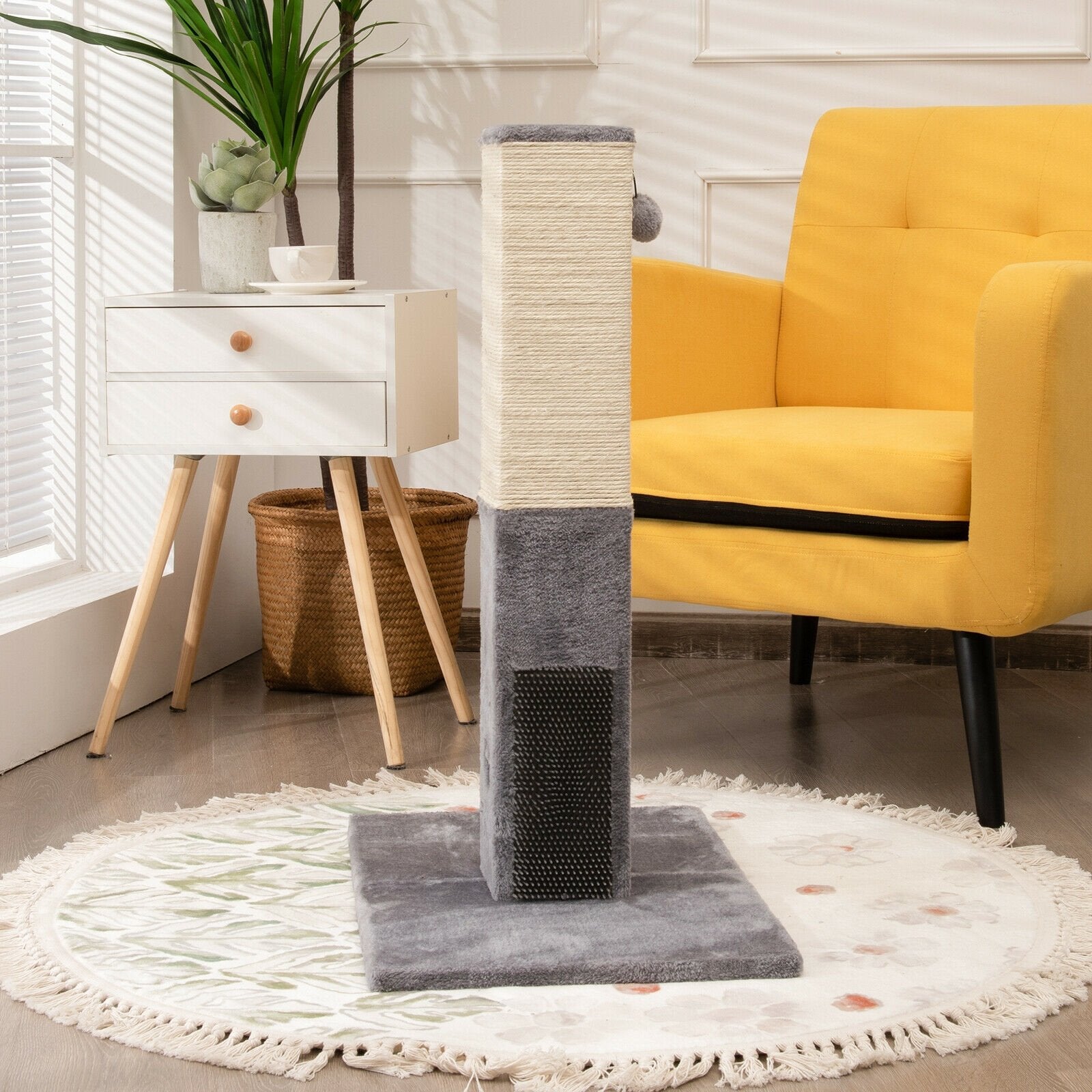 31 inch Tall Cat Scratching Post Claw Scratcher with Sisal Rope and 2 plush Ball, Gray Cat Trees Condos & Scratchers   at Gallery Canada