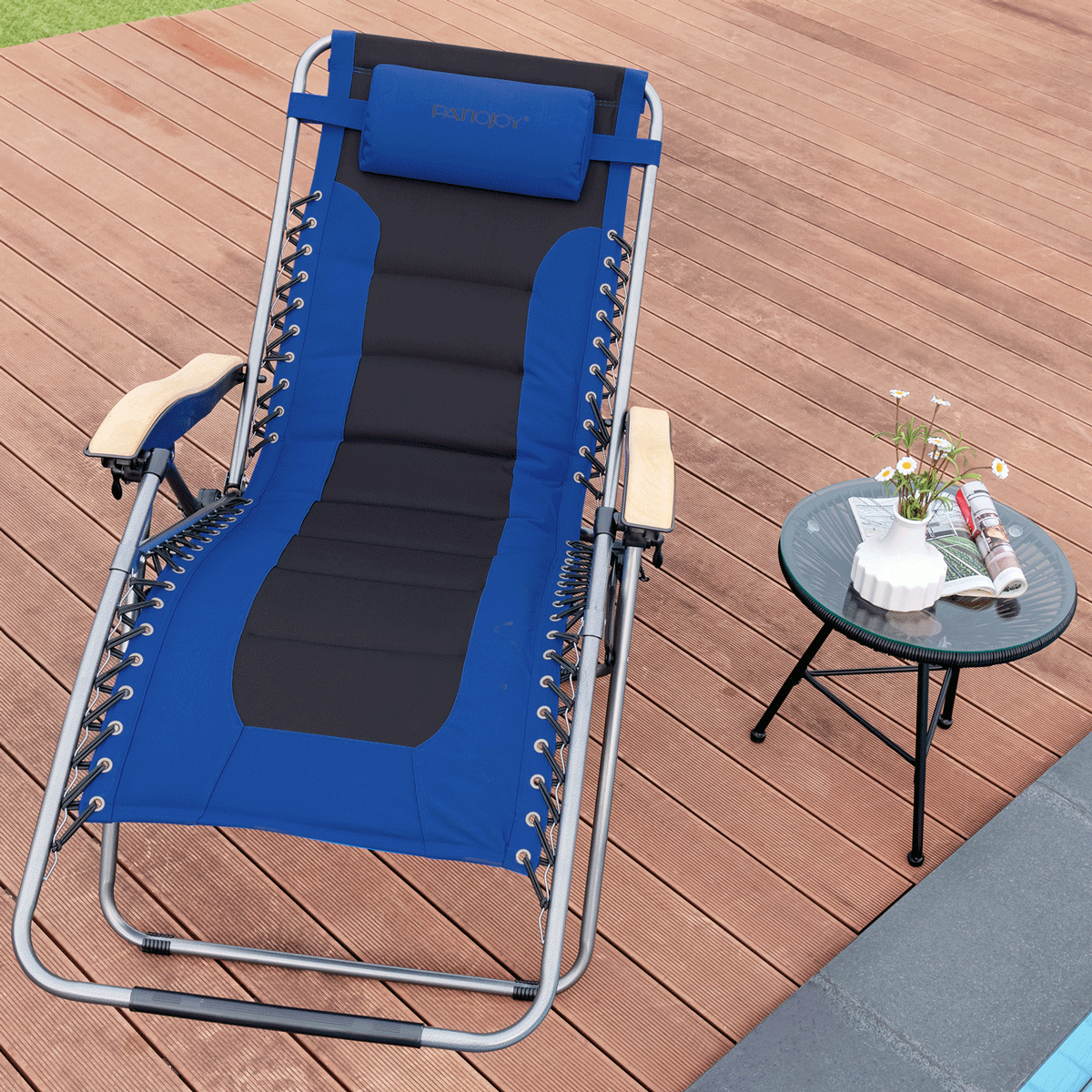 Oversize Folding Adjustable Padded Zero Gravity Lounge Chair, Blue Beach & Lawn Chairs   at Gallery Canada