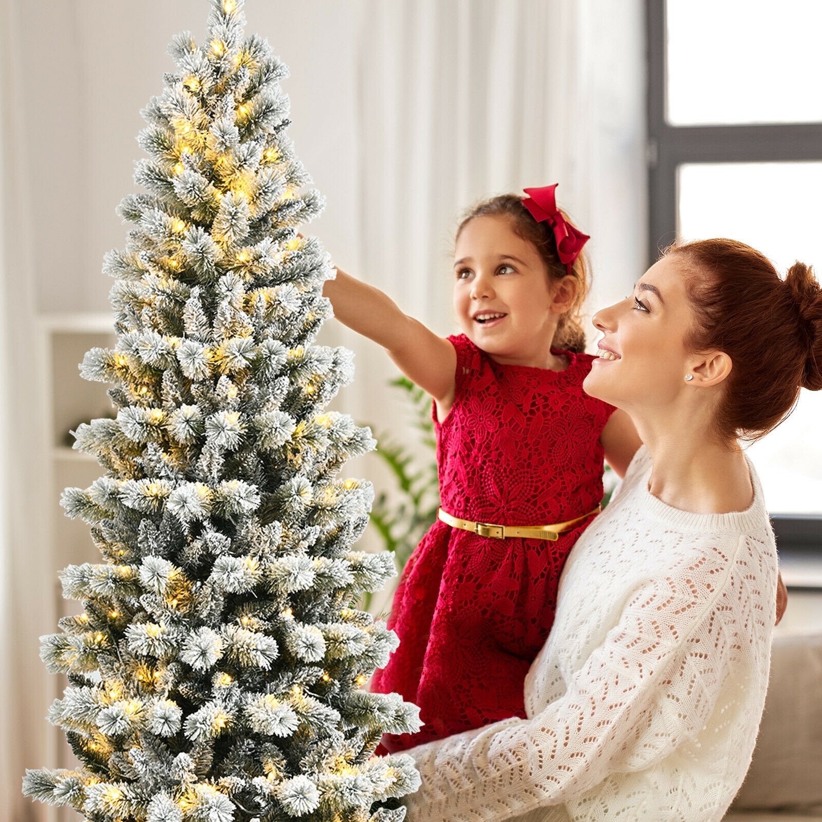 8 Feet Pre-Lit Hinged Snow Flocked Christmas Tree with Remote Control, White - Gallery Canada