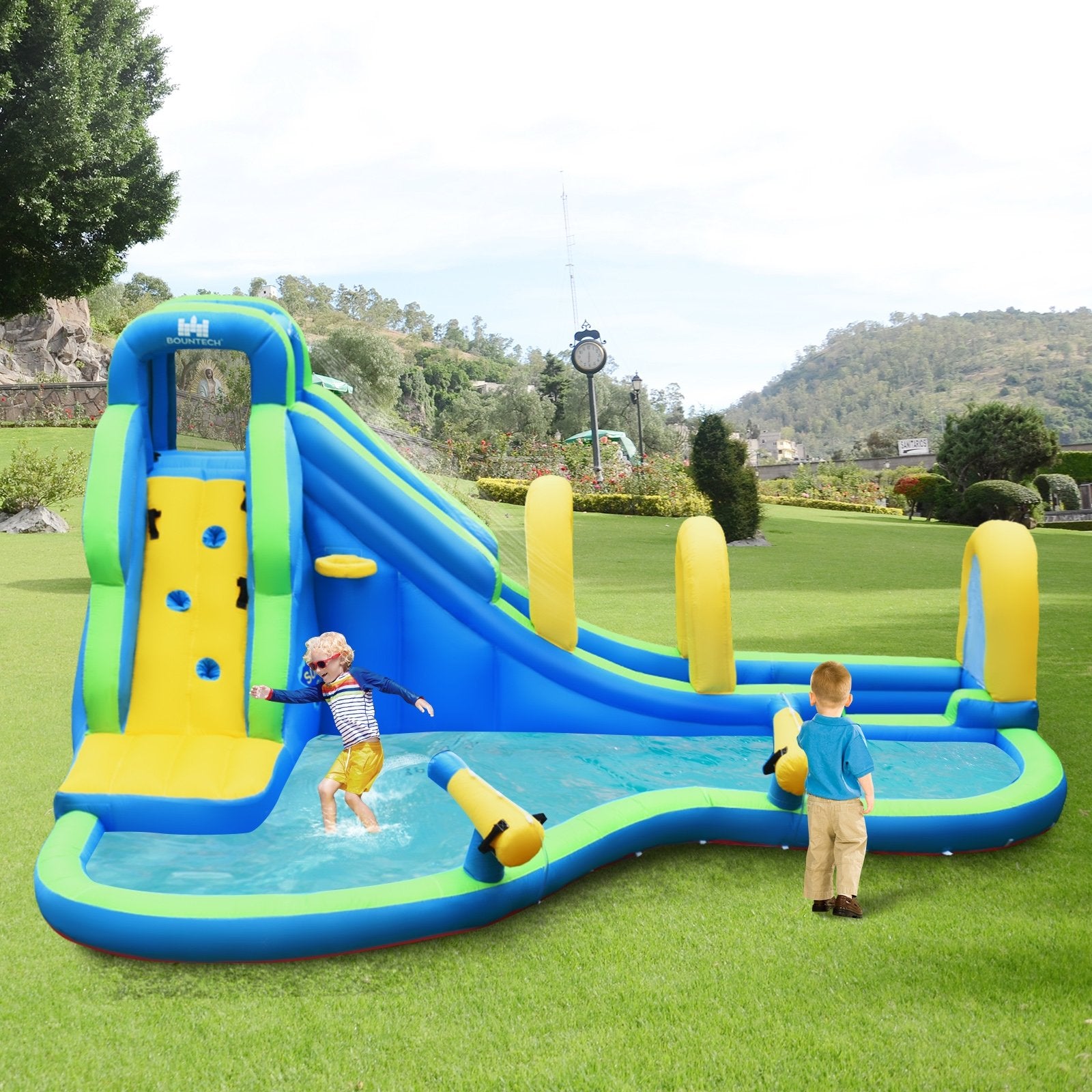 Inflatable Water Slide Kids Bounce House with Water Cannons and Hose Without Blower Bounce House   at Gallery Canada