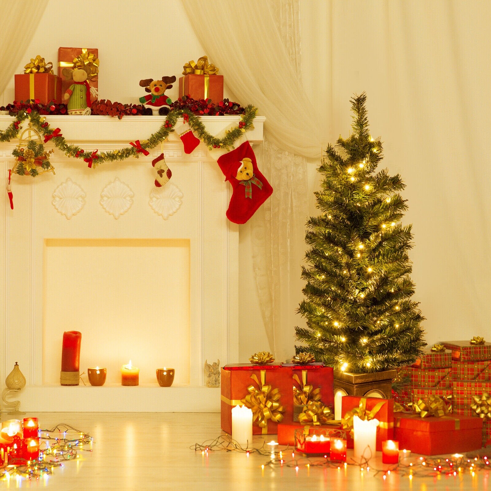 4 Feet Pre-Lit Potted Christmas Tree, Green Christmas Tree   at Gallery Canada