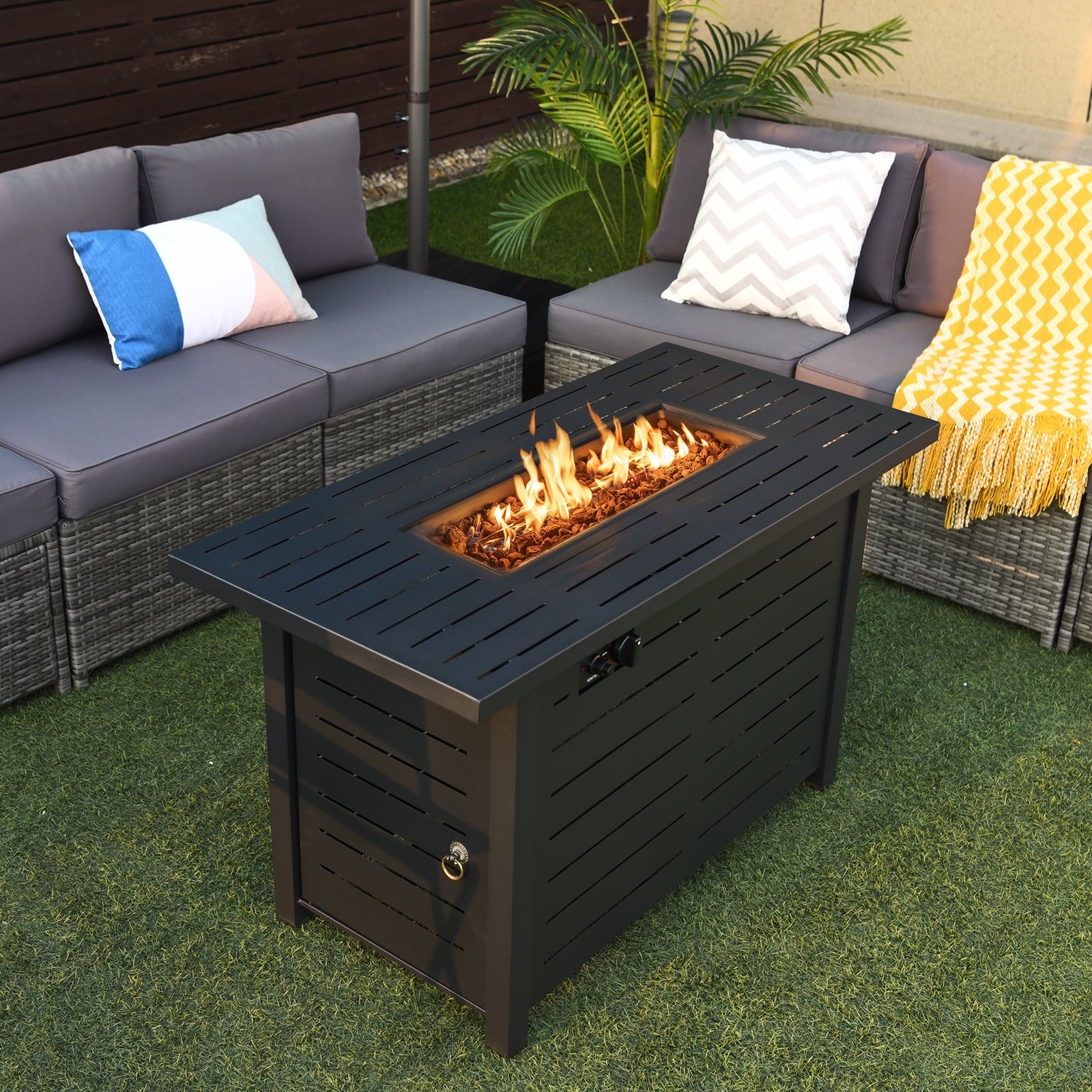 42 Inch 60 000 BTU Rectangular Propane Fire Pit Table with Waterproof Cover Fire Pit Tables at Gallery Canada