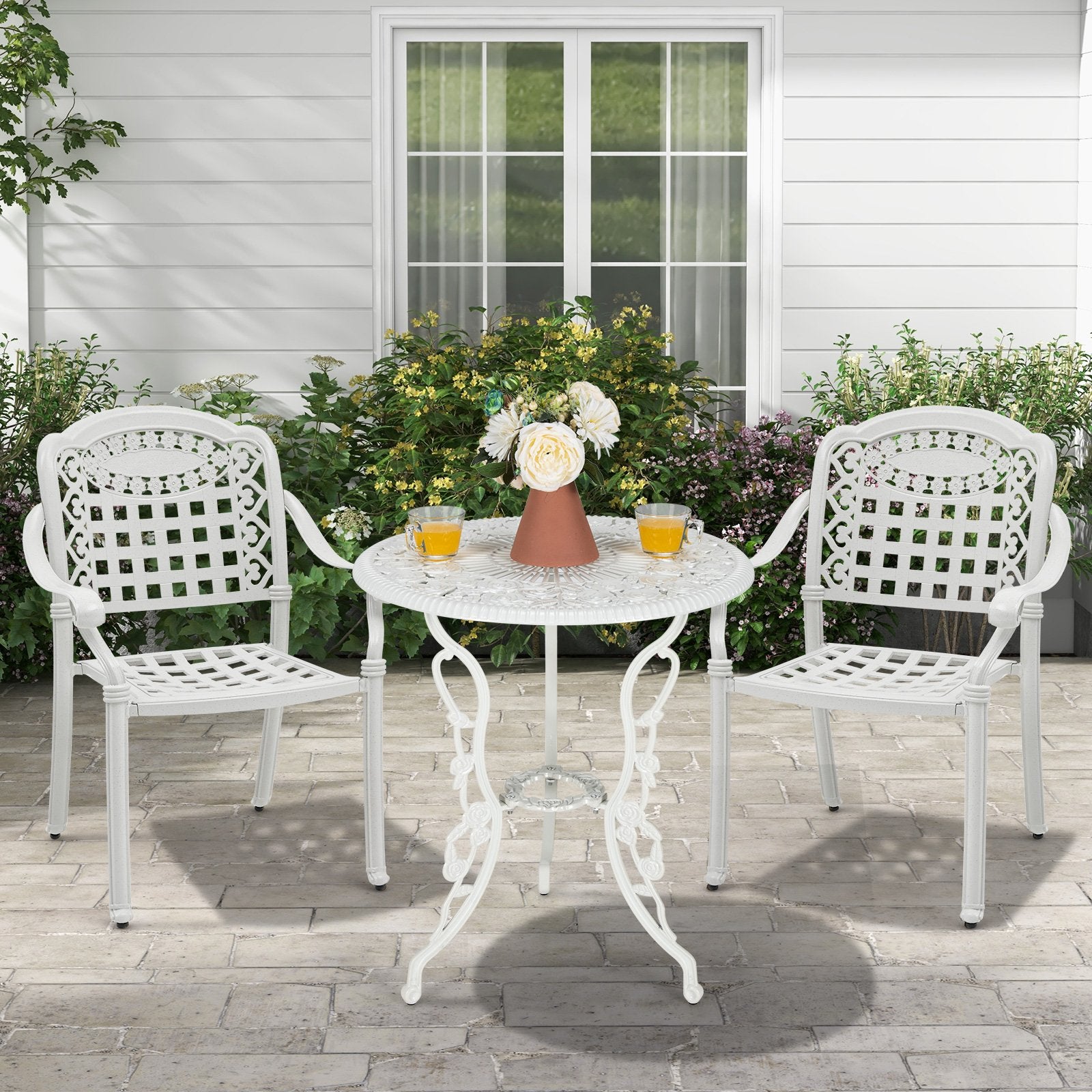 Set of 2 Cast Aluminum Patio Chairs with Armrests, White Patio Dining Chairs   at Gallery Canada