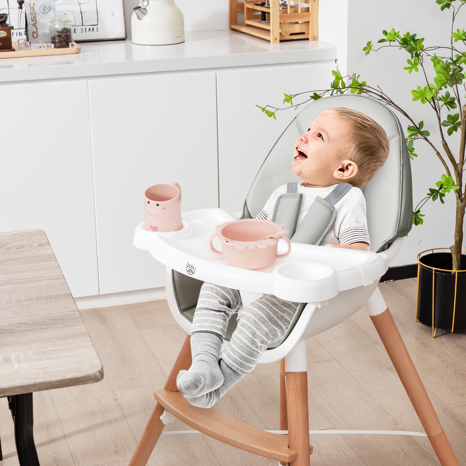 Baby High Chair with Dishwasher Safe Tray, Gray High Chairs   at Gallery Canada