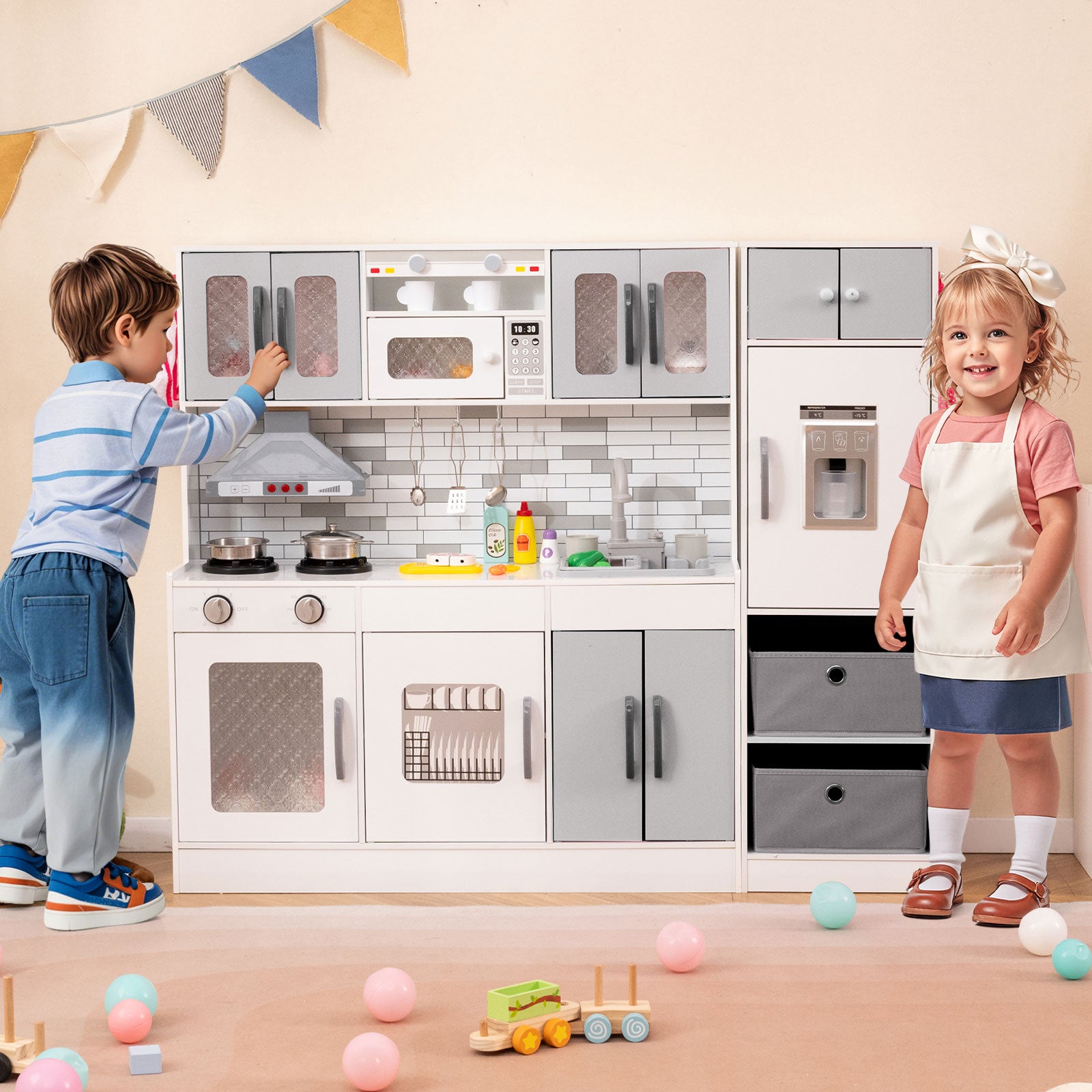 Wooden Kitchen Playset with Lights and Sounds for Ages 3+, Gray Play Kitchen Sets at Gallery Canada