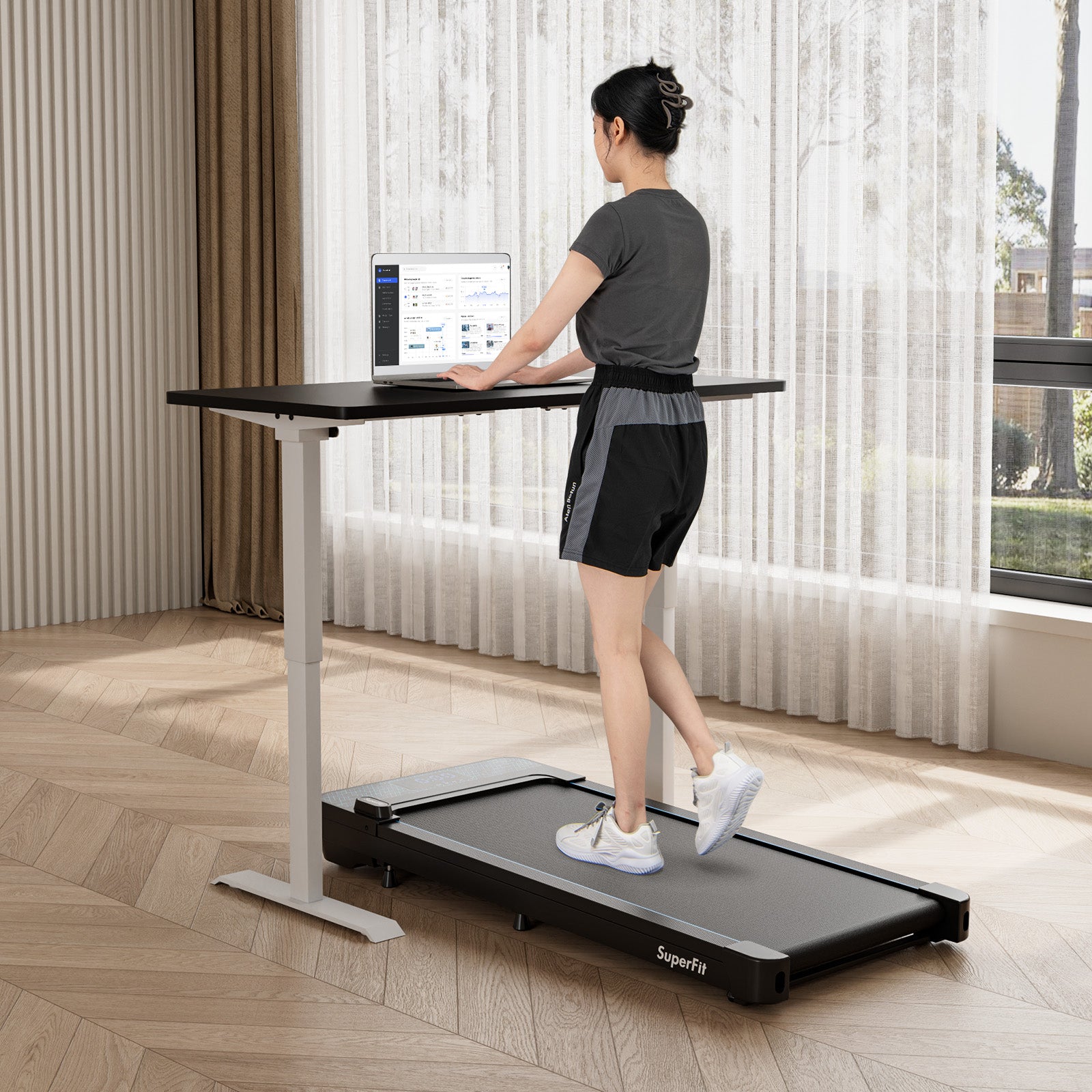 Walking Pad with 300 lbs Weight Capacity and Remote Control for Home, Black Treadmills at Gallery Canada