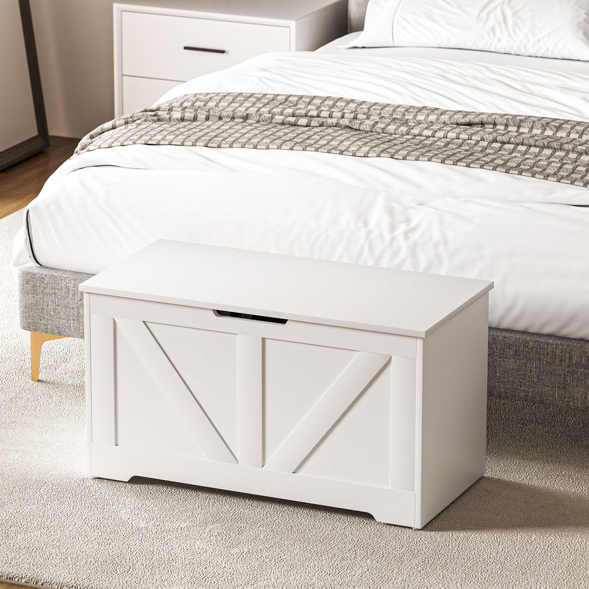 31.5 Inches Storage Chest, Storage Trunk with 2 Safety Hinges, Wooden Toy Box for Living Room, White Wood Grain Storage Cabinets   at Gallery Canada