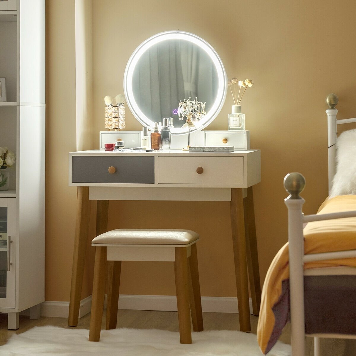 Makeup Dressing Table with 4 Drawers and Lighted Mirror, White Makeup Vanities   at Gallery Canada