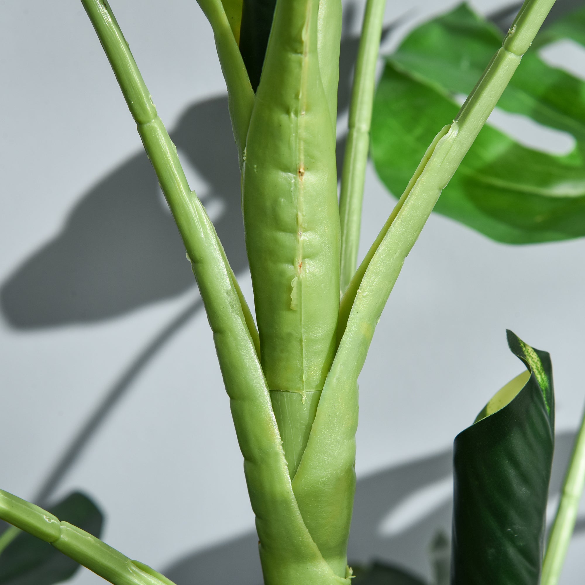 3FT Artificial Monstera Deliciosa Tree, Faux Plant with 21 Leaves, Fake Tree in Nursery Pot for Indoor and Outdoor, Green Artificial Trees   at Gallery Canada