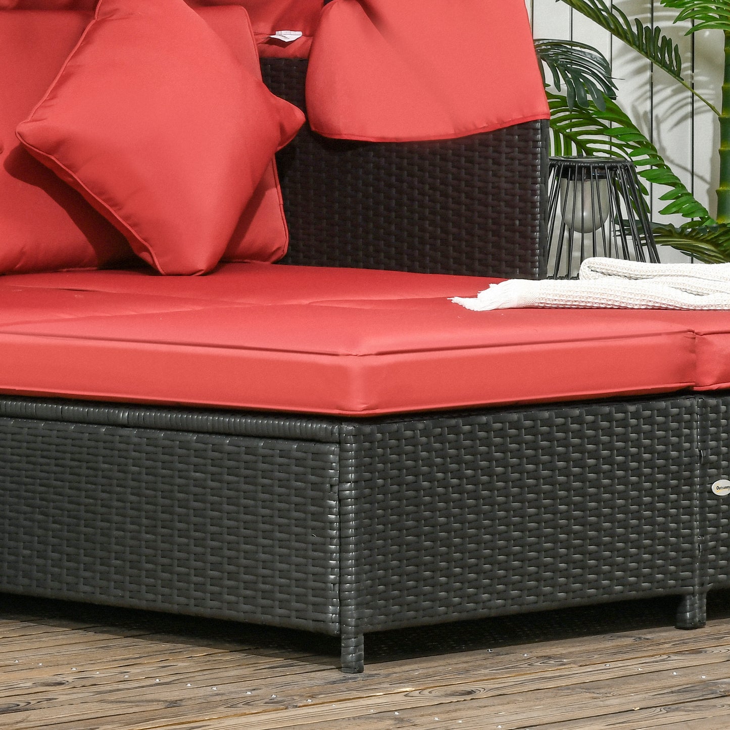 Patio Daybed, Outdoor Wicker Double Daybed, PE Rattan Sun Lounger for 2-Person with Cushions, and Foldable Awning, for Garden, Balcony, Poolside, Red Daybeds   at Gallery Canada