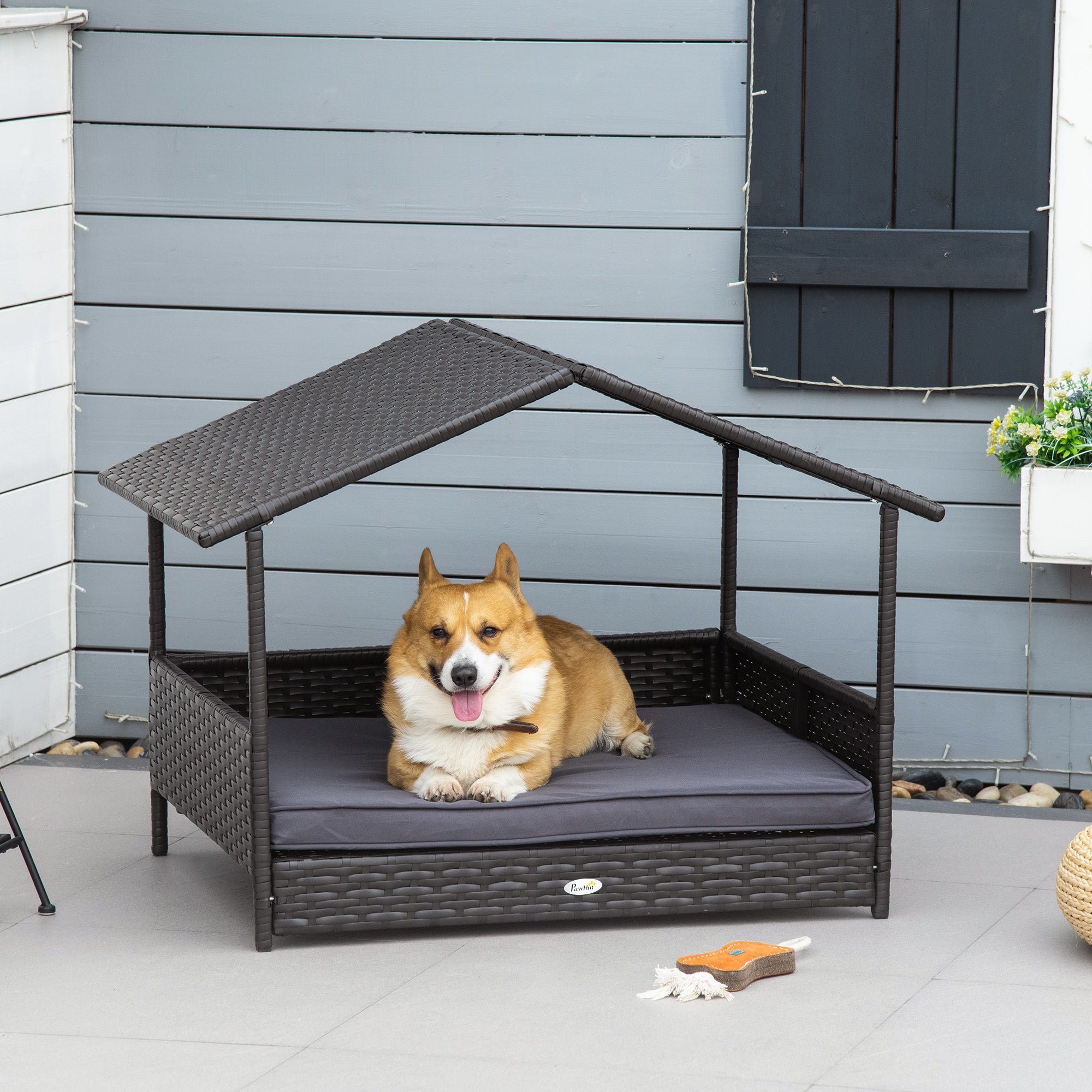 Wicker Pet House Dog Bed for Indoor/Outdoor Rattan Furniture with Cushion Houses, Kennels & Pens at Gallery Canada