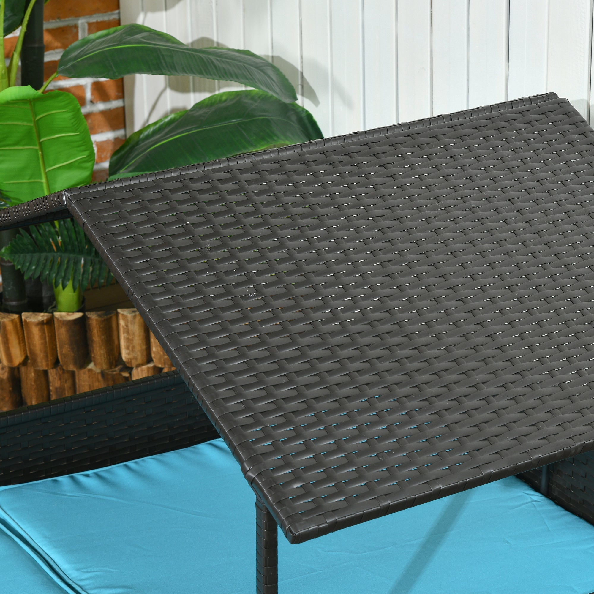 Outdoor Dog House Extendable Wicker Dog Bed with Soft Cushion Washable Cover, for Small and Medium Dogs, Blue Houses, Kennels & Pens at Gallery Canada