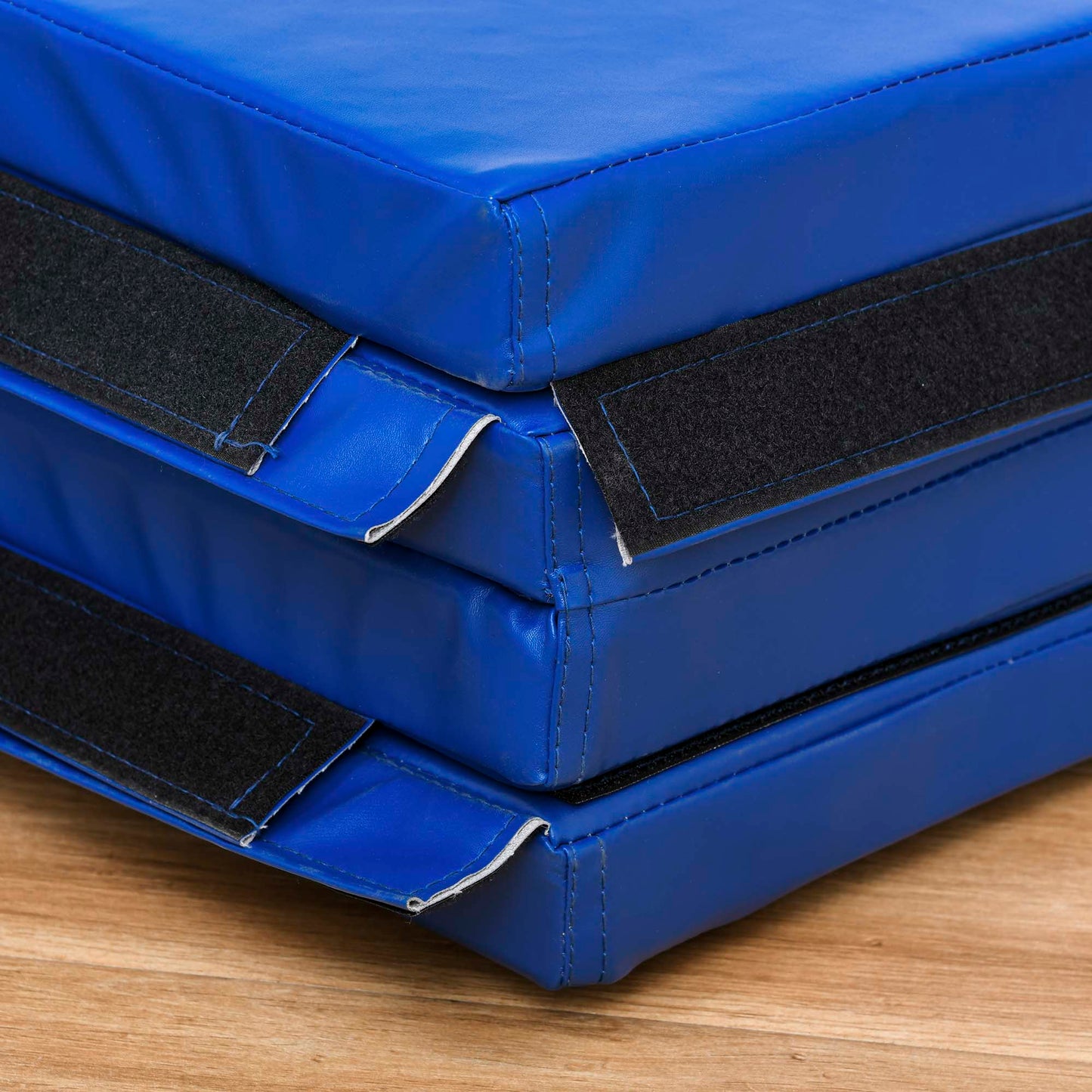 4'x10'x2'' Folding Gymnastics Tumbling Mat, Exercise Mat with Carrying Handles for Yoga, MMA, Martial Arts, Stretching, Core Workouts, Dark Blue - Gallery Canada