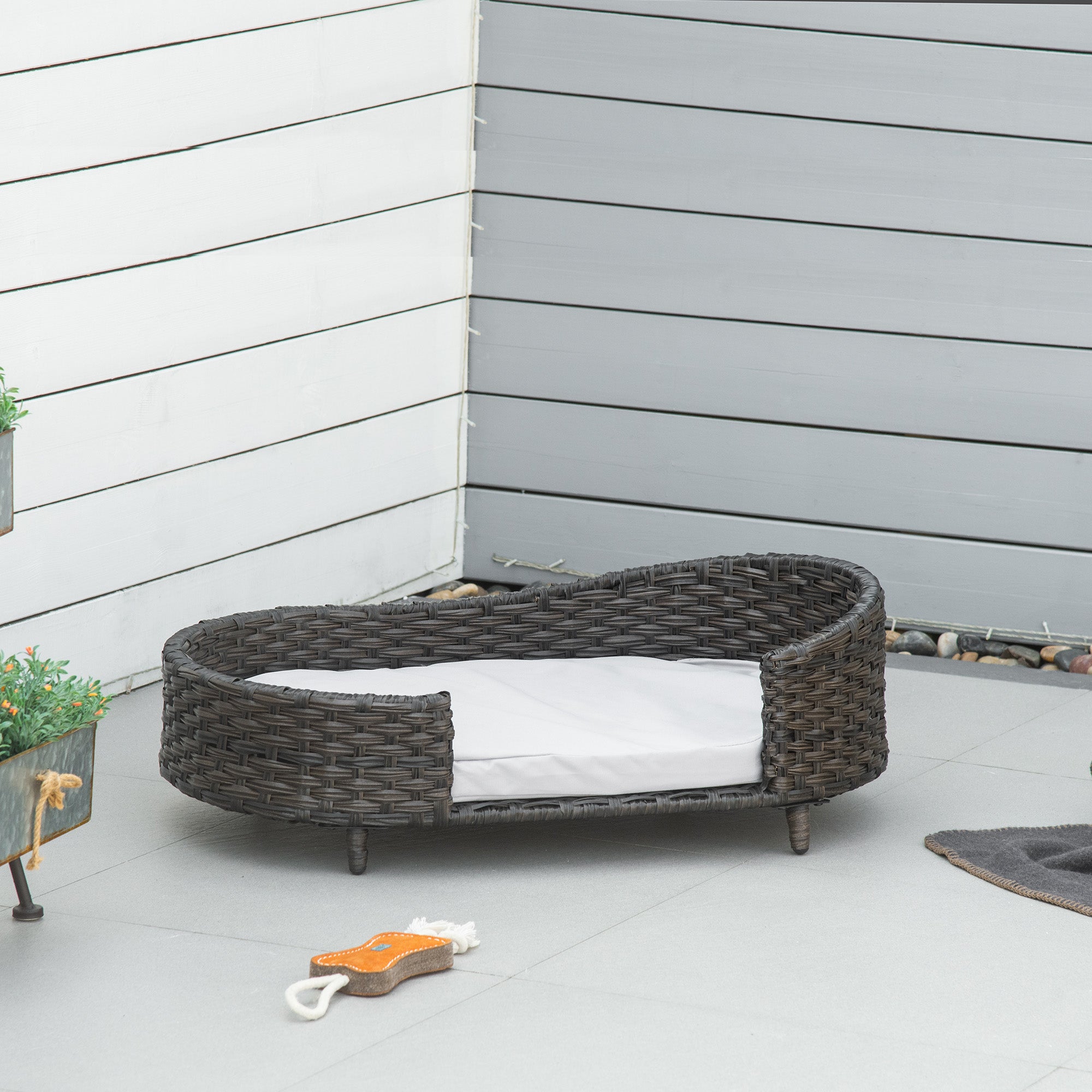 Raised Ratten Dog Bed Sofa, Elevated Wicker Cat Couch Bed with Removable Soft Cushion Washable Cover, for Small &; Medium Dogs, Charcoal Grey Dog Sofas at Gallery Canada