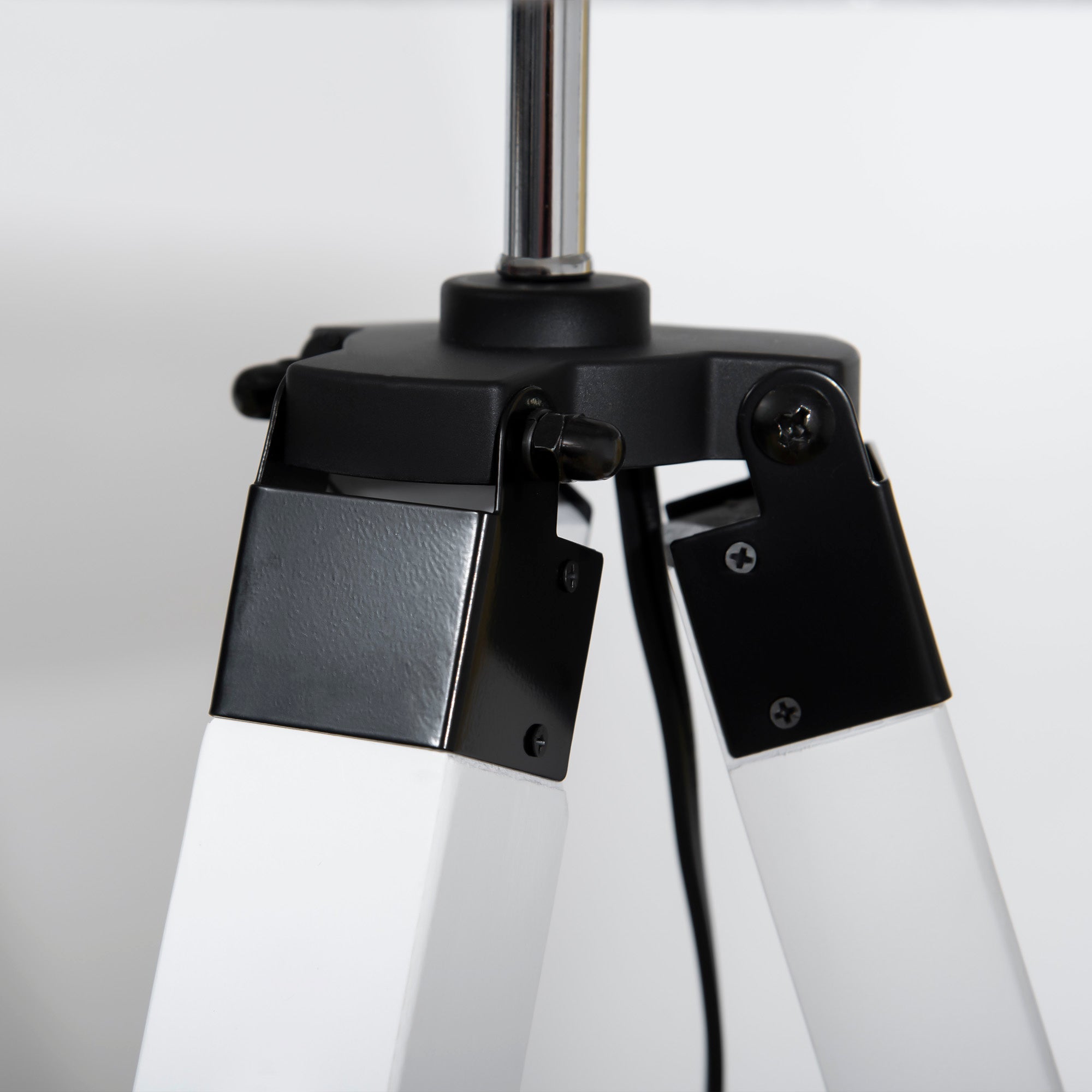 Tripod Floor Lamp, Adjustable Height Wooden Standing Lamp with E26 Lamp Base for Living Room, Bedroom, White and Grey Floor Lamps & Ceiling Fan Lights at Gallery Canada