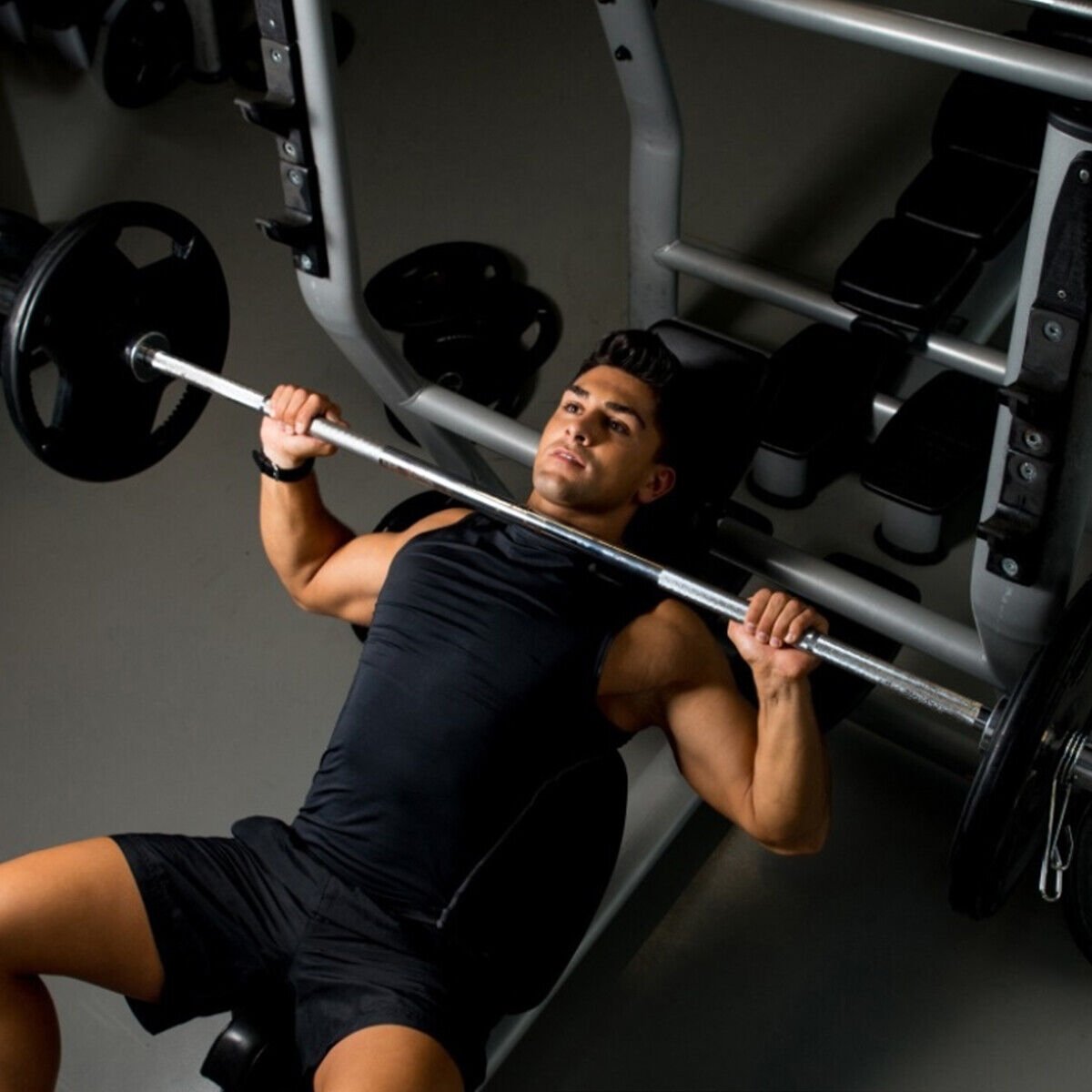 1000 lbs Weight Lifting Barbell, Silver Benches Racks & Bars   at Gallery Canada