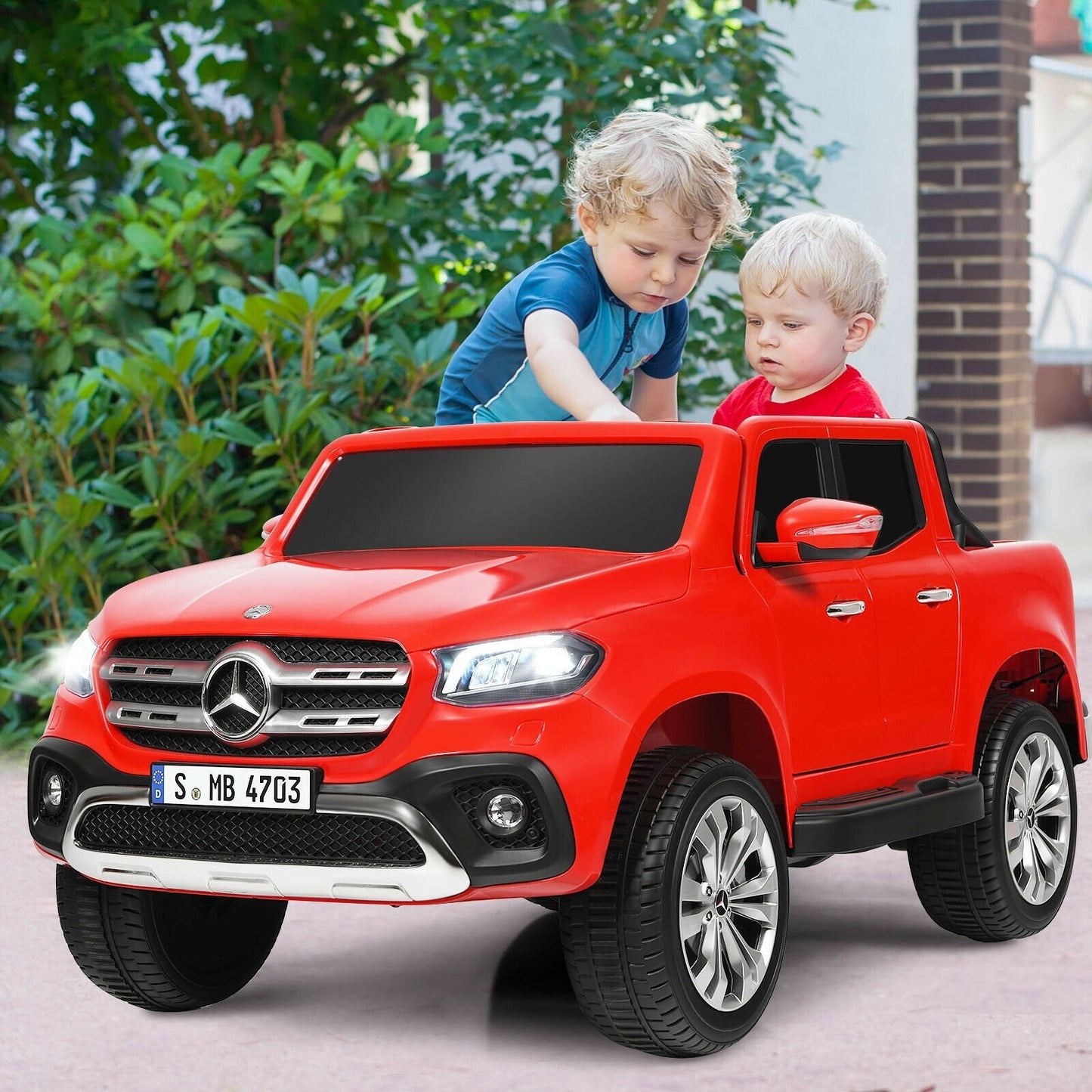 12V 2-Seater Kids Ride On Car Licensed Mercedes Benz X Class RC with Trunk, Red Powered Ride On Toys   at Gallery Canada