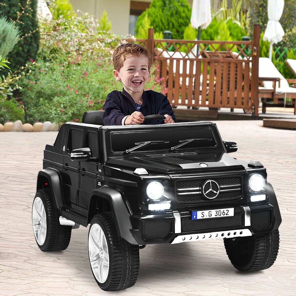 12V Licensed Mercedes-Benz Kids Ride On Car, Black Powered Ride On Toys   at Gallery Canada