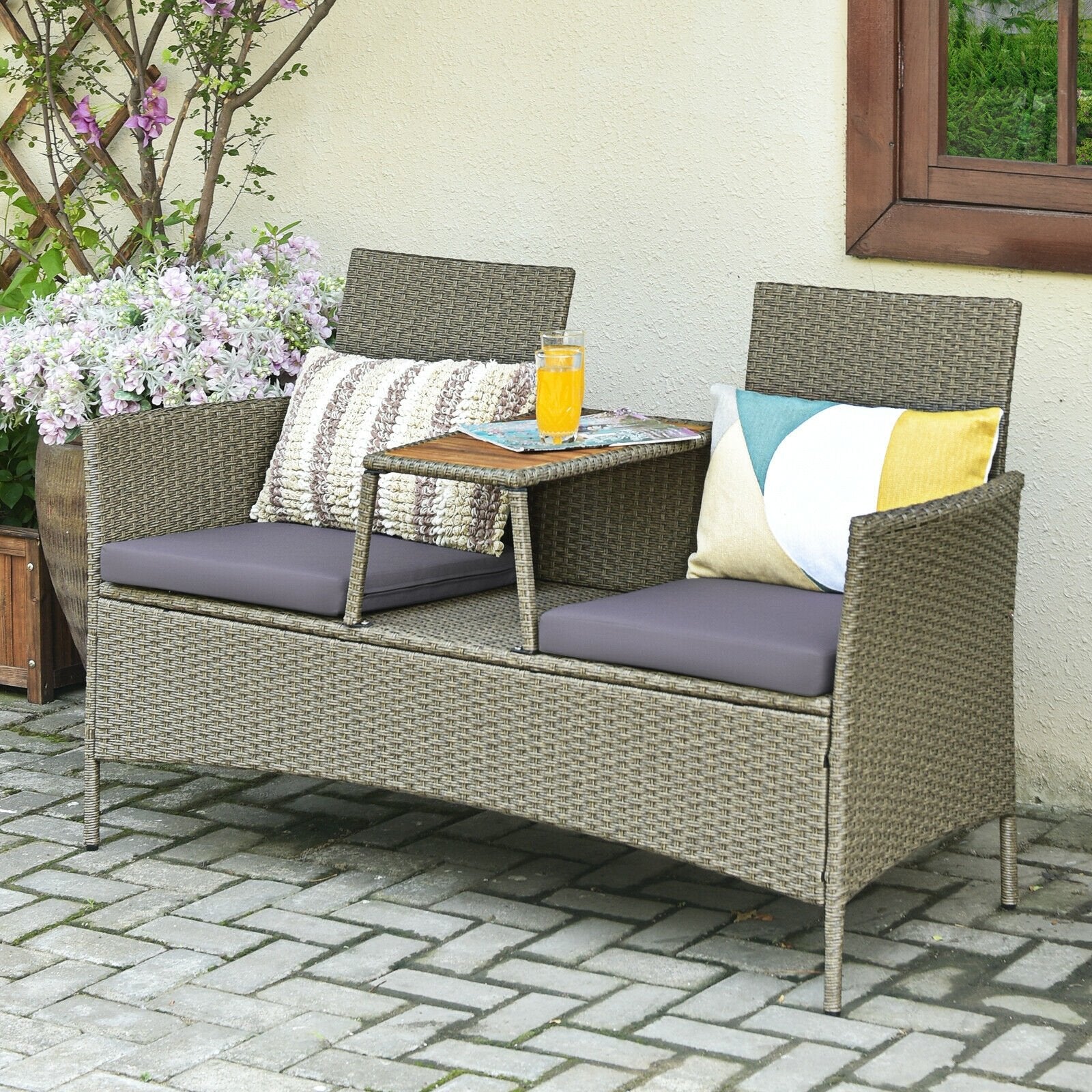 2-Person Patio Rattan Conversation Furniture Set with Coffee Table, Green Patio Conversation Sets   at Gallery Canada