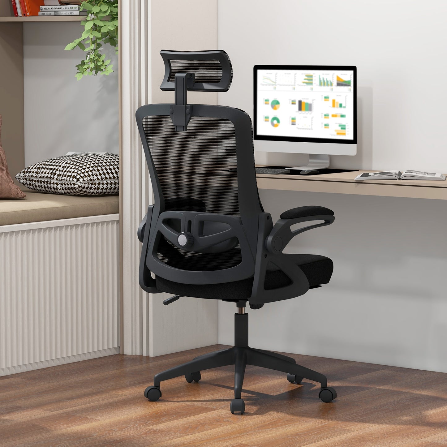 Adjustable Swivel Task Chair Ergonomic Office Chair with Adjustable Lumbar Support, Black Mesh Chairs   at Gallery Canada