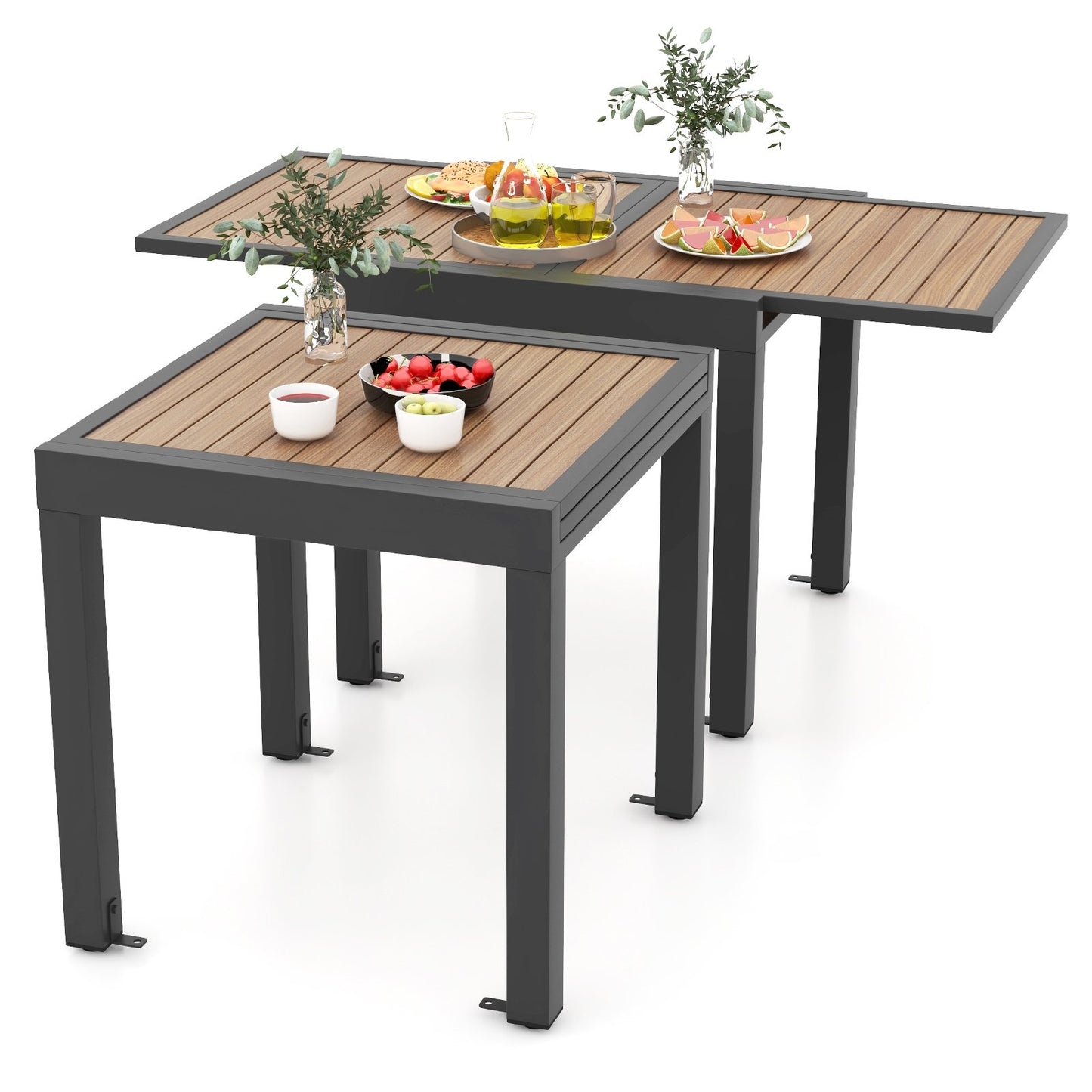 31.5-63 Inches Extendable Patio Table for 4-6 People, Natural Outdoor Decor   at Gallery Canada