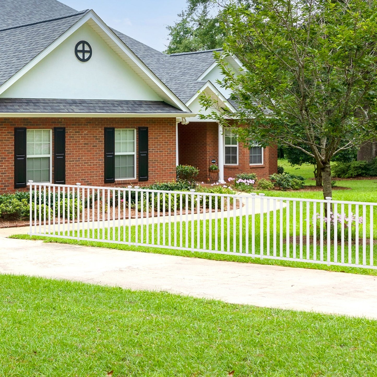 2 Piece 80 x 51 Inch Vinyl Picket Fence for Garden, White Decorative Fencing & Flooring   at Gallery Canada