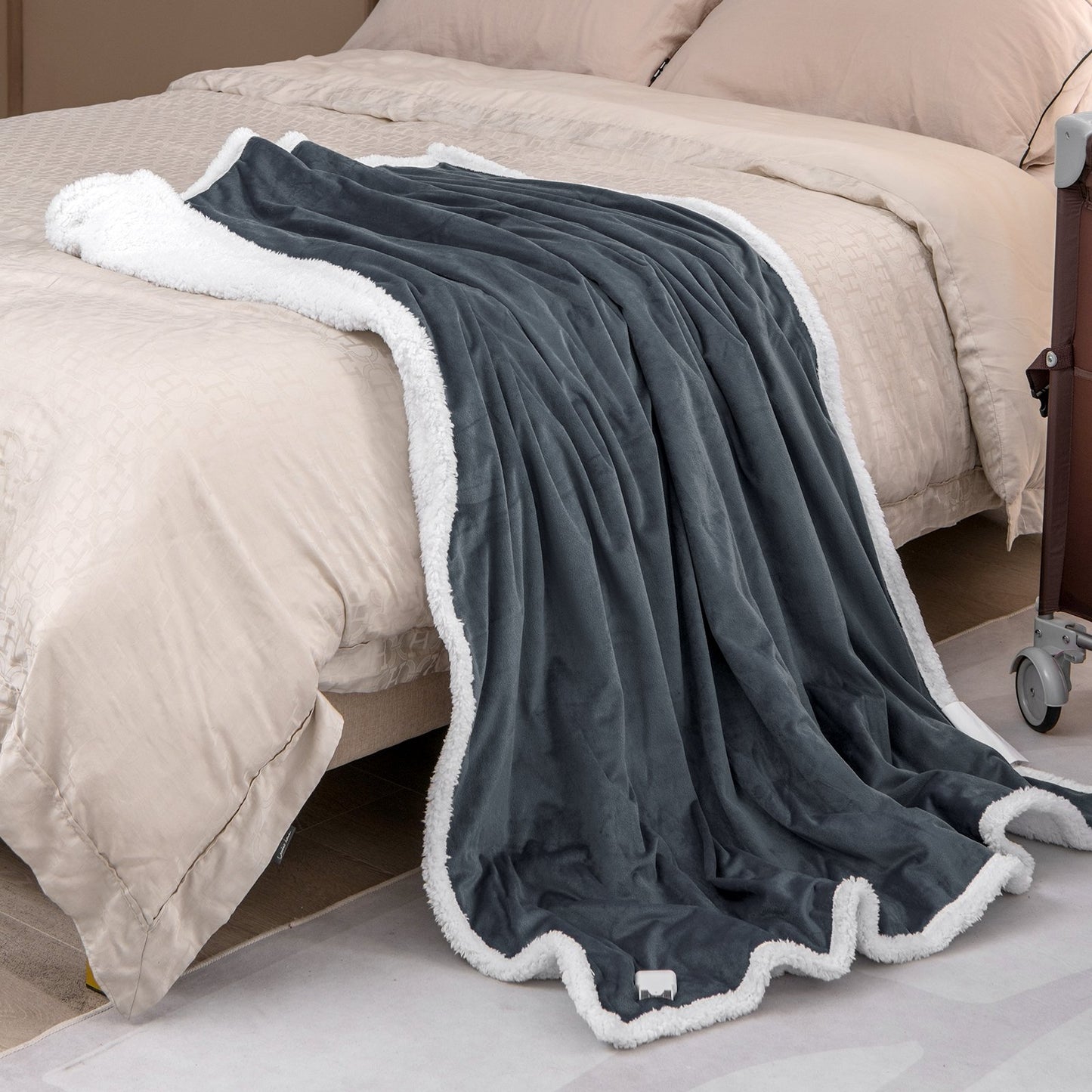 Electric Heated Blanket Throw Reversible Flannel and Sherpa Blanket, Gray Bedding   at Gallery Canada