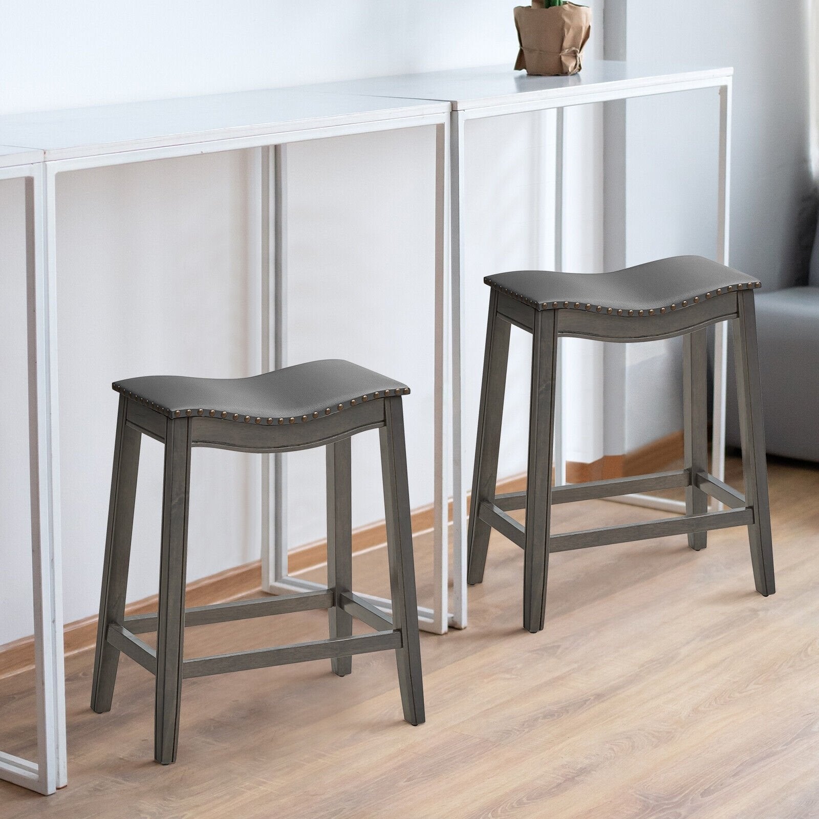 Set of 2 PU Leather Saddle Bar Stools with Rubber Wood Legs, Gray Bar Stools   at Gallery Canada