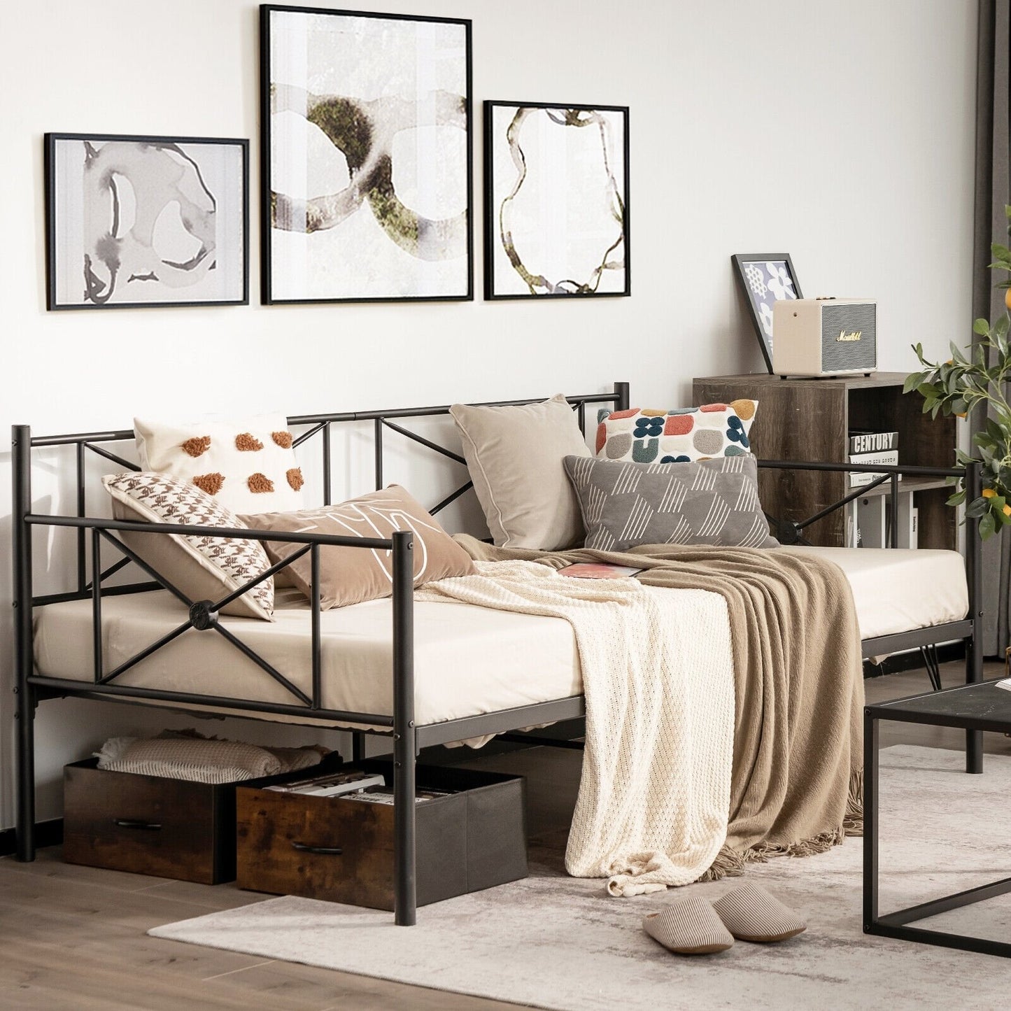 Metal Daybed Frame Twin Size with Slats, Black - Gallery Canada