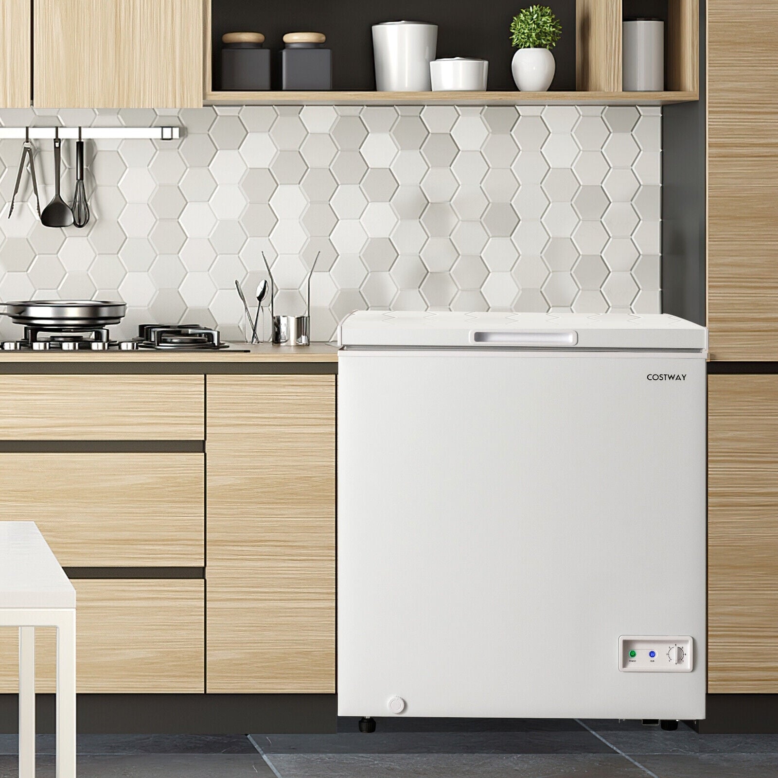 3.5/5 Cu.ft Compact Chest Freezer with Removable Storage Basket-5 Cubic Feet, White Freezers at Gallery Canada