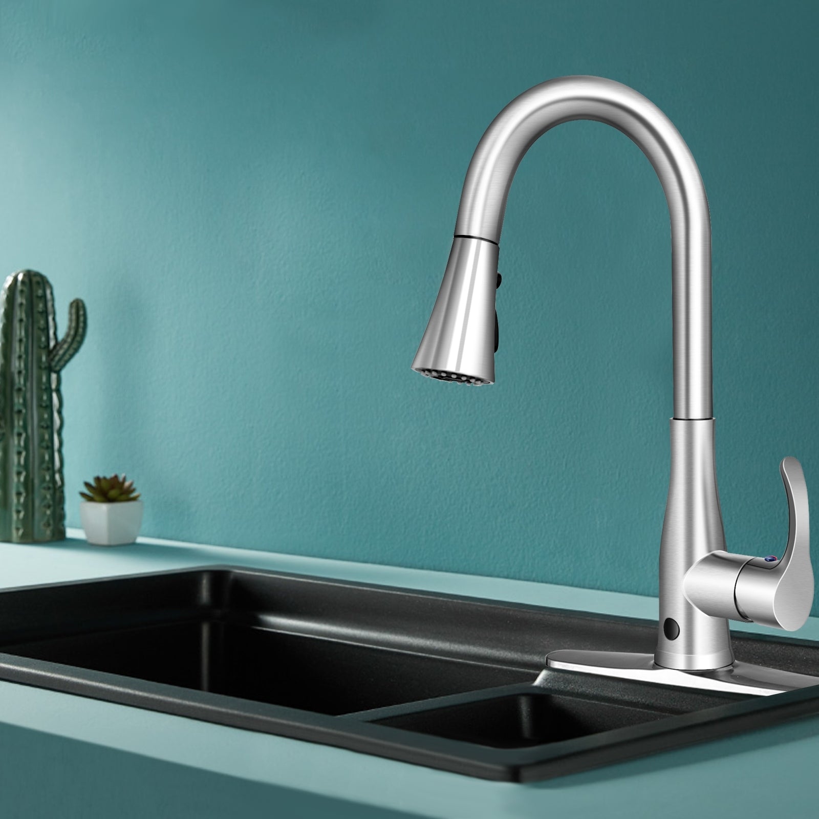 Touchless Kitchen Faucet with 360° Swivel Single Handle Sensor and 3 Mode Sprayer, Silver Kitchen Utensils at Gallery Canada