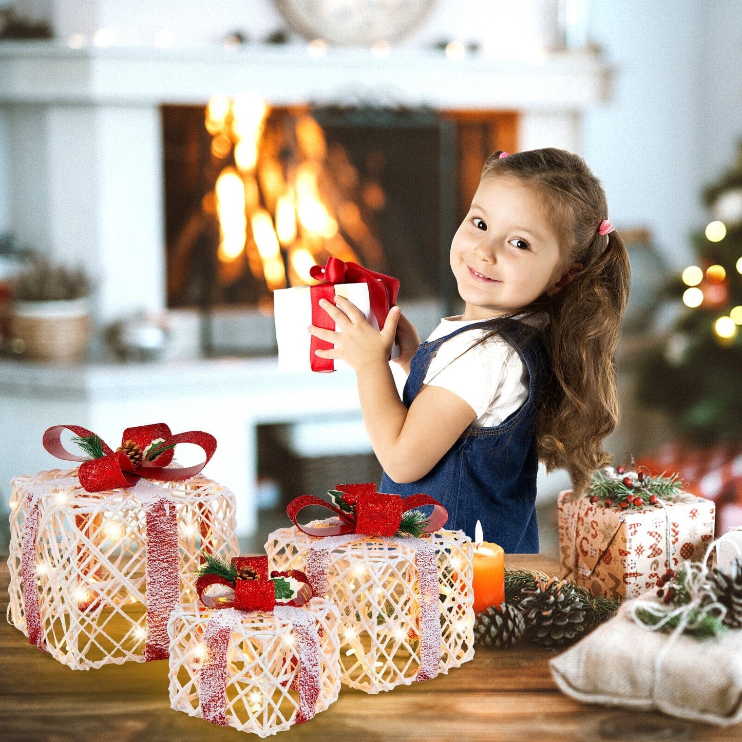 Set of 3 Christmas Lighted Gift Boxes Decorations with Red Bowknots, Red & White Christmas Decor & Accessories   at Gallery Canada