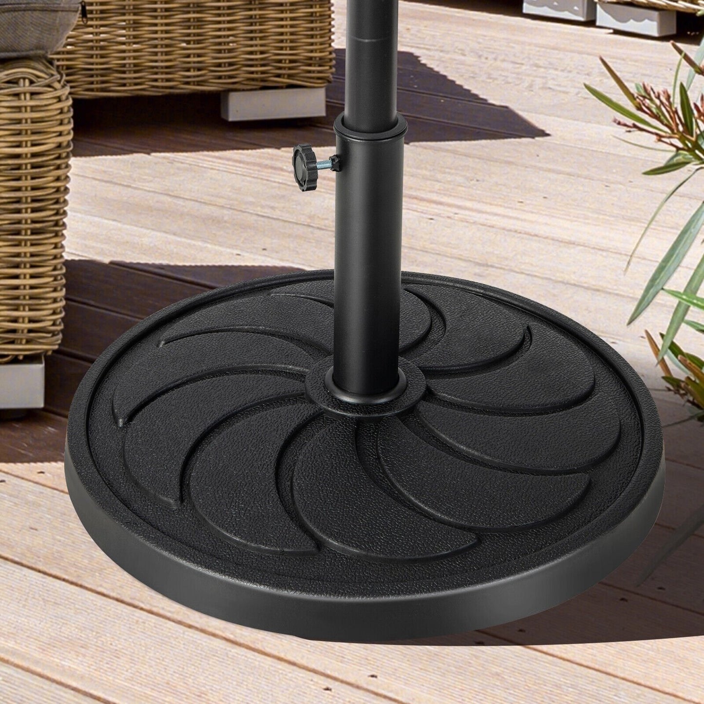 40LBS 21.5Inch Round Outdoor Umbrella Base, Black Outdoor Umbrella Bases   at Gallery Canada