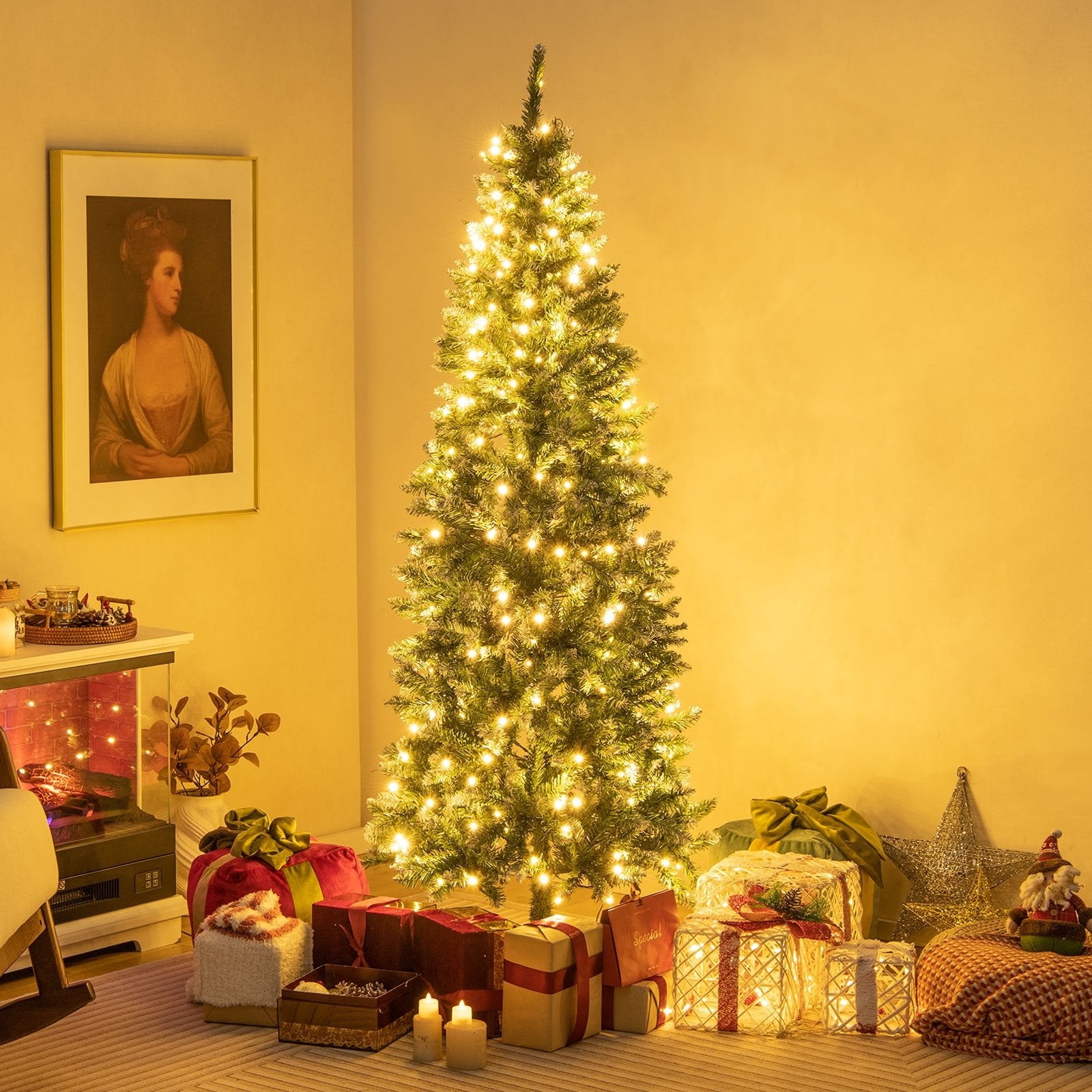 6 Feet Pre-Lit Artificial Christmas Tree with  618 Snowy Branch Tips, Green Christmas Tree   at Gallery Canada