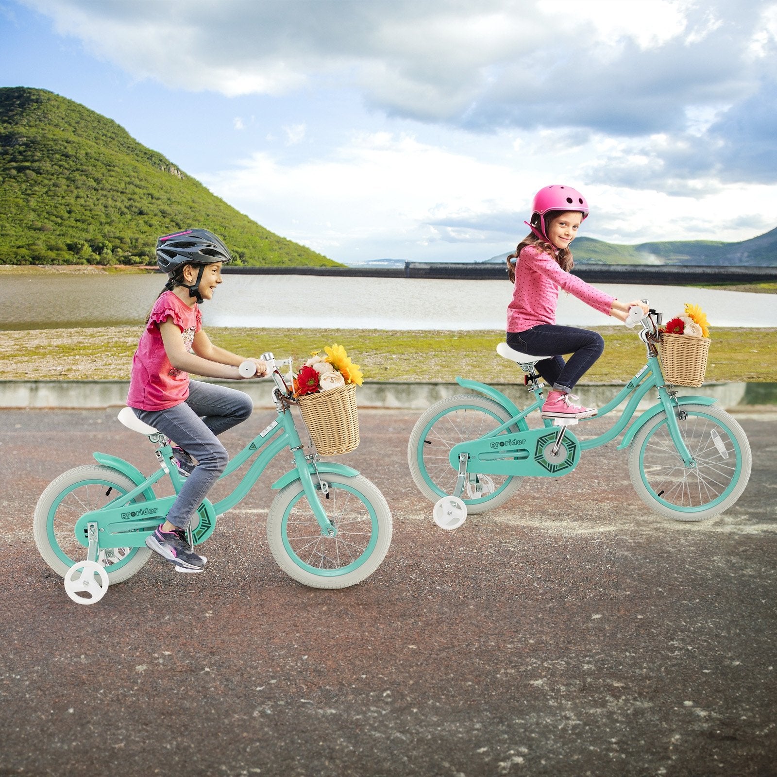 14-Inch Kids Bike with Training Wheels and Adjustable Handlebar Seat, Green Kids Bike   at Gallery Canada