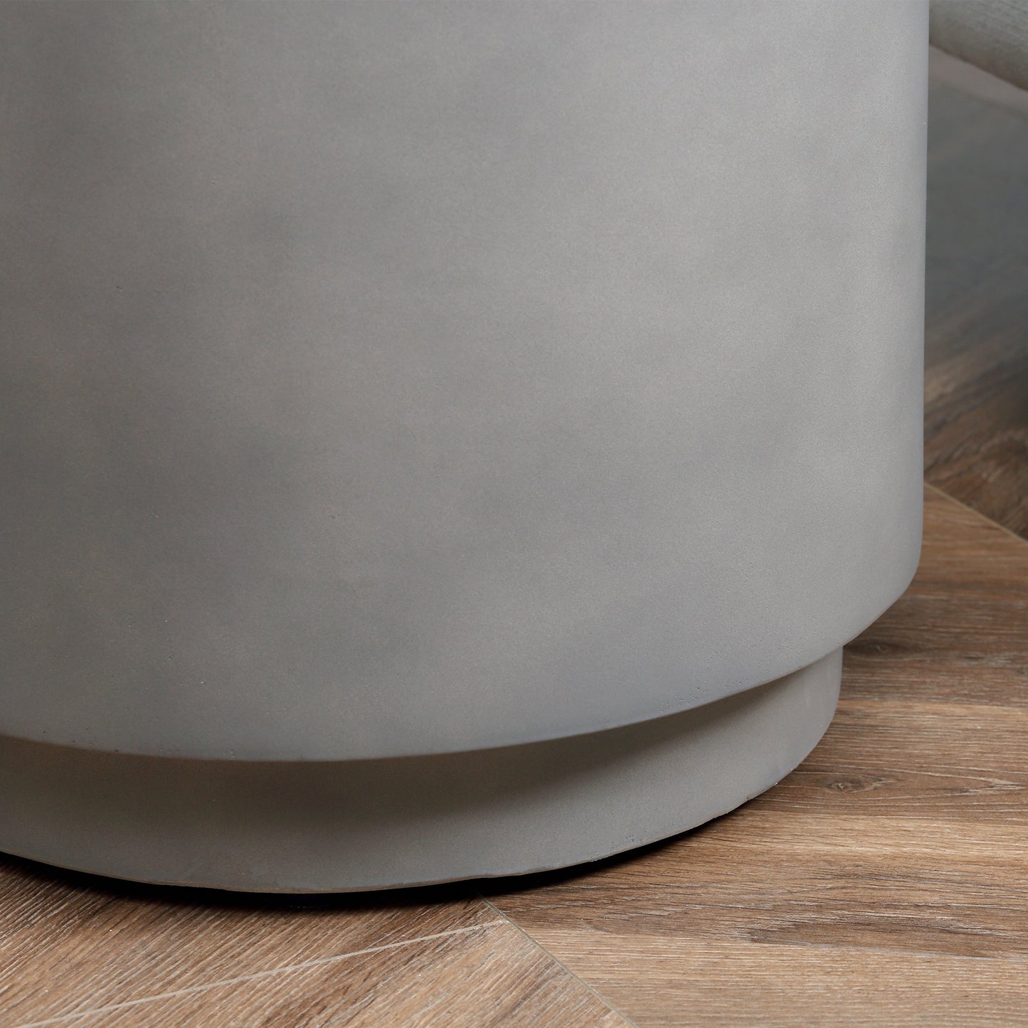 Concrete Finish Side Table, 17" Round End Table for Indoor and Outdoor, Light Grey Side Tables   at Gallery Canada