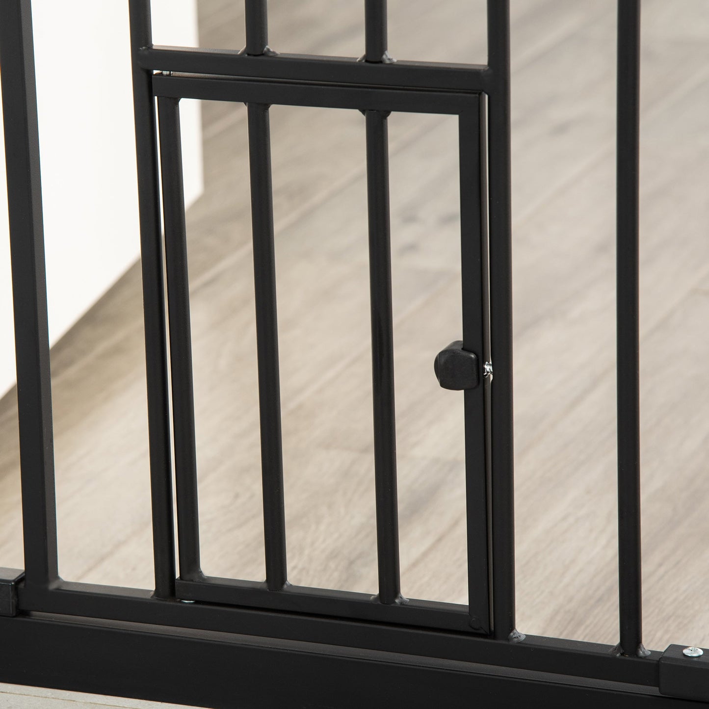 41" Easy Open Indoor Dog Gates for Doorways, House, Stair - Black Houses, Kennels & Pens   at Gallery Canada