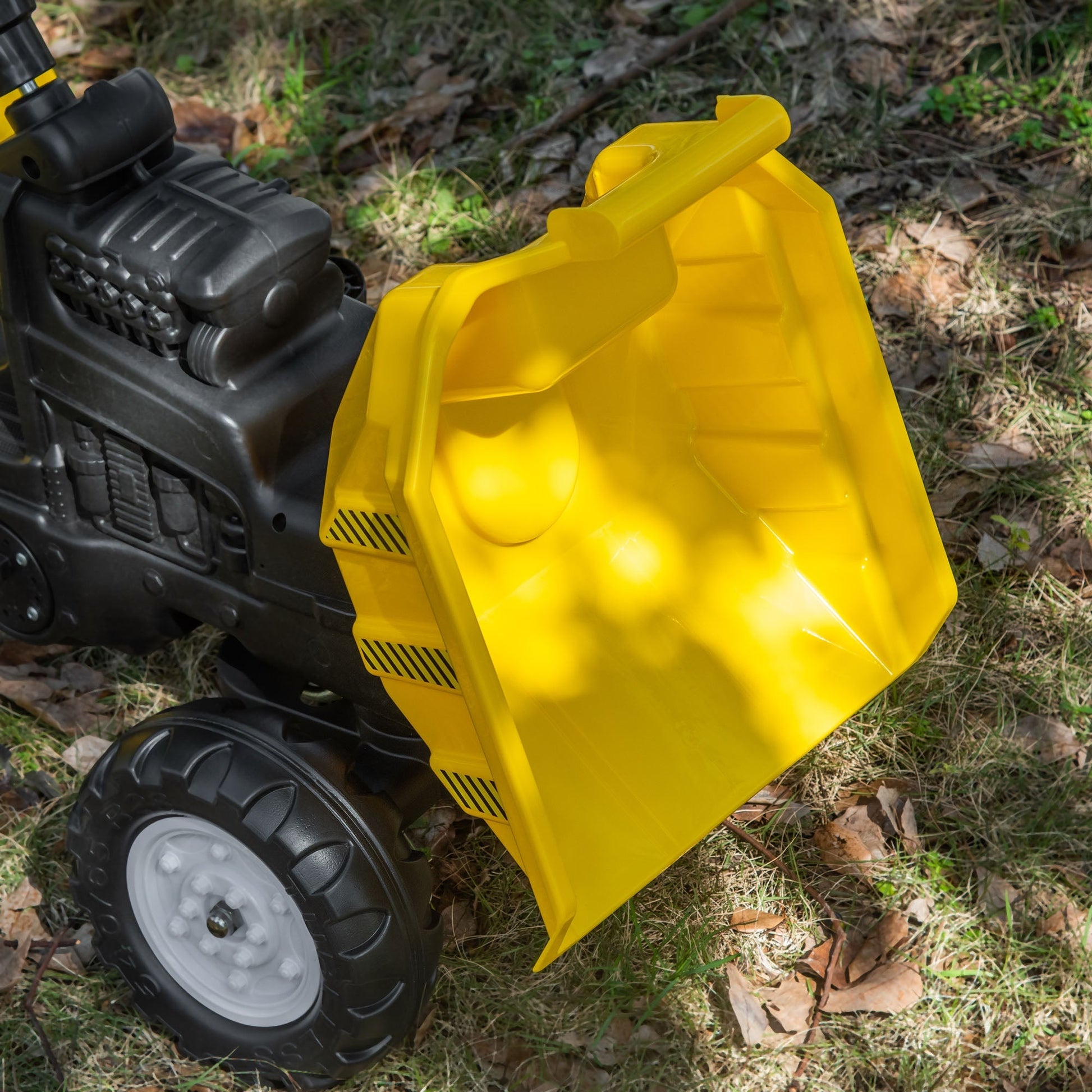 Manual Control Ride-On Excavator for Kids Aged 3-6, Forward/Backward Function, Yellow Toy Excavators   at Gallery Canada