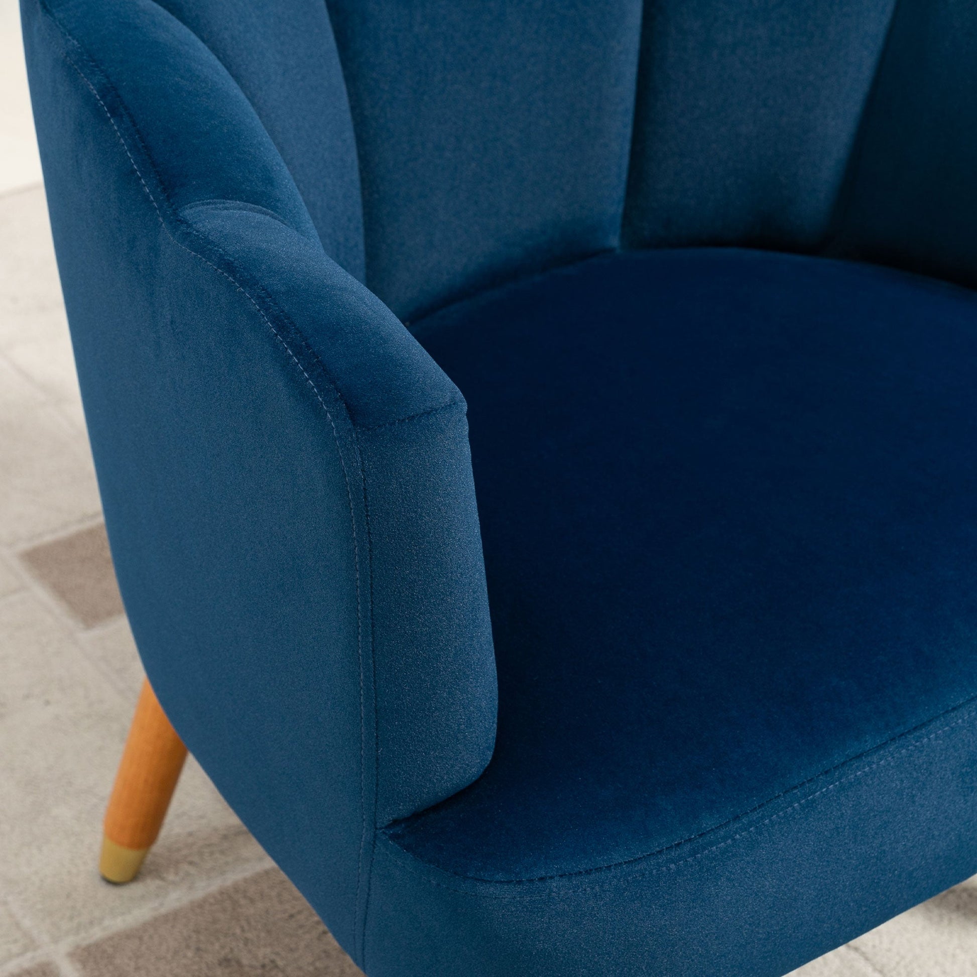 Modern Accent Chairs with Cushioned Seat, Upholstered Velvet Armchair for Bedroom, Living Room Chair with Arms and Wood Legs, Blue Accent Chairs   at Gallery Canada