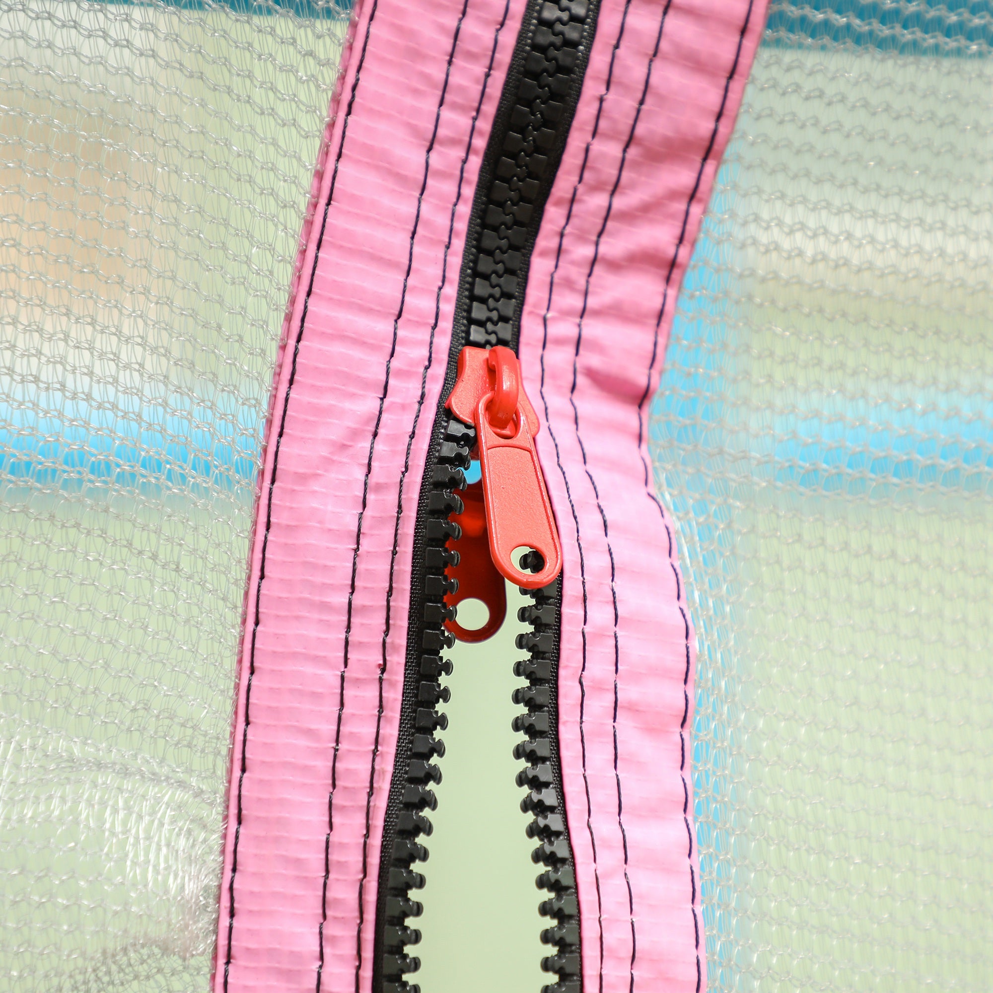 Trampoline for Kids, 4.6FT Mini Toddler Trampoline Indoor Outdoor with Handlebar, Safety Enclosure Net, Pink Trampolines at Gallery Canada