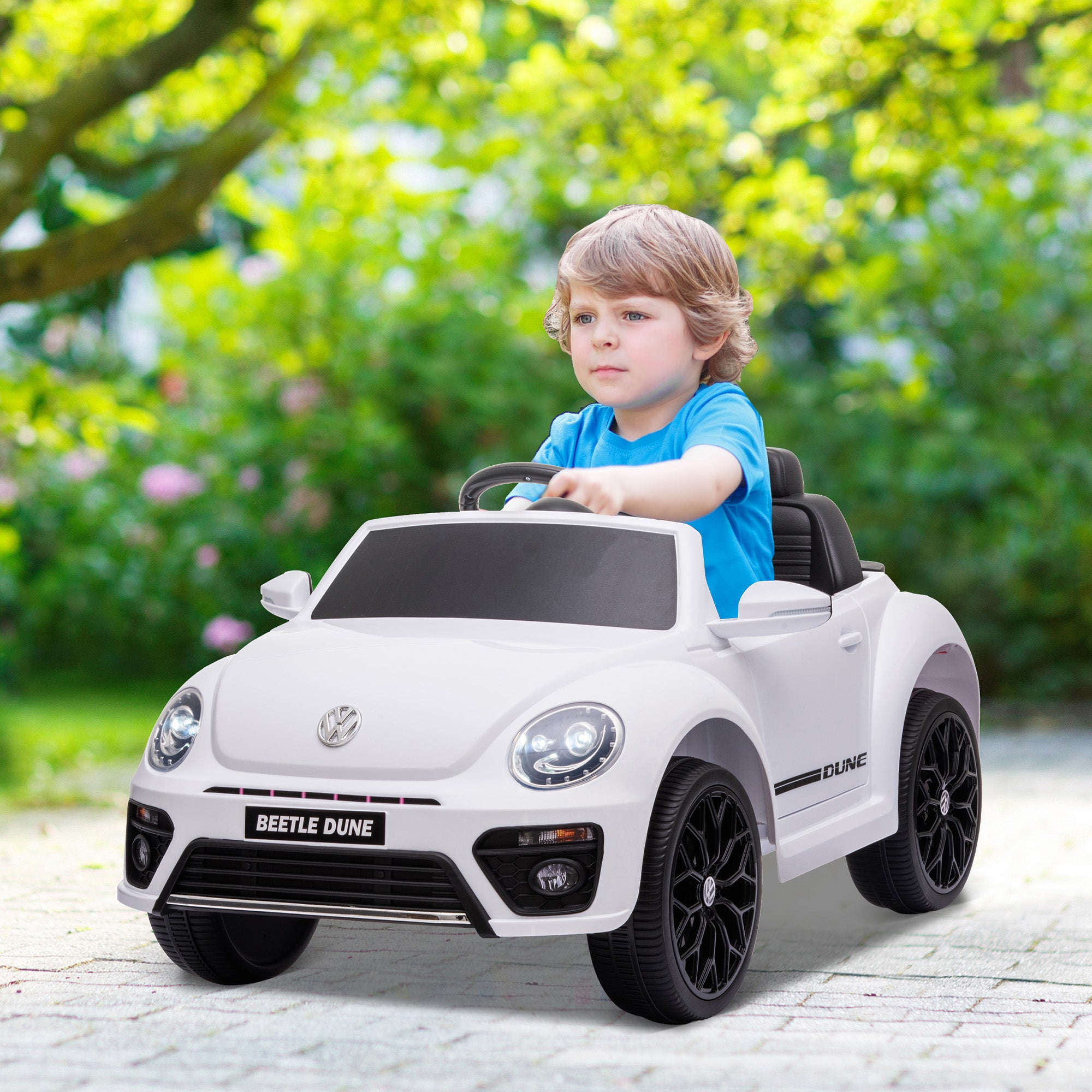 12V Volkswagen Beetle Licensed Electric Car for Kids w/ Remote Control, 4 Spring Suspension Wheels, Soft Start, White Electric Toy Cars White  at Gallery Canada