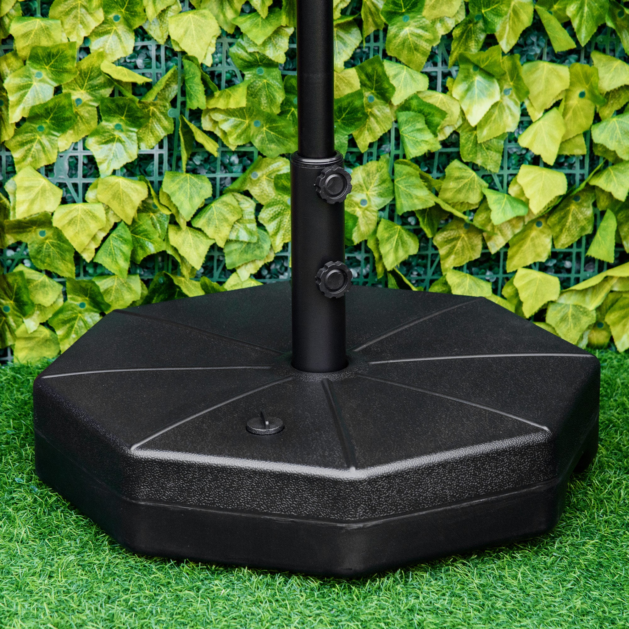 Patio Umbrella Base Parasol Holder Outdoor Market Umbrella Stand Weights, Water/Sand Filled for Garden, Poolside, Black Umbrella Bases at Gallery Canada