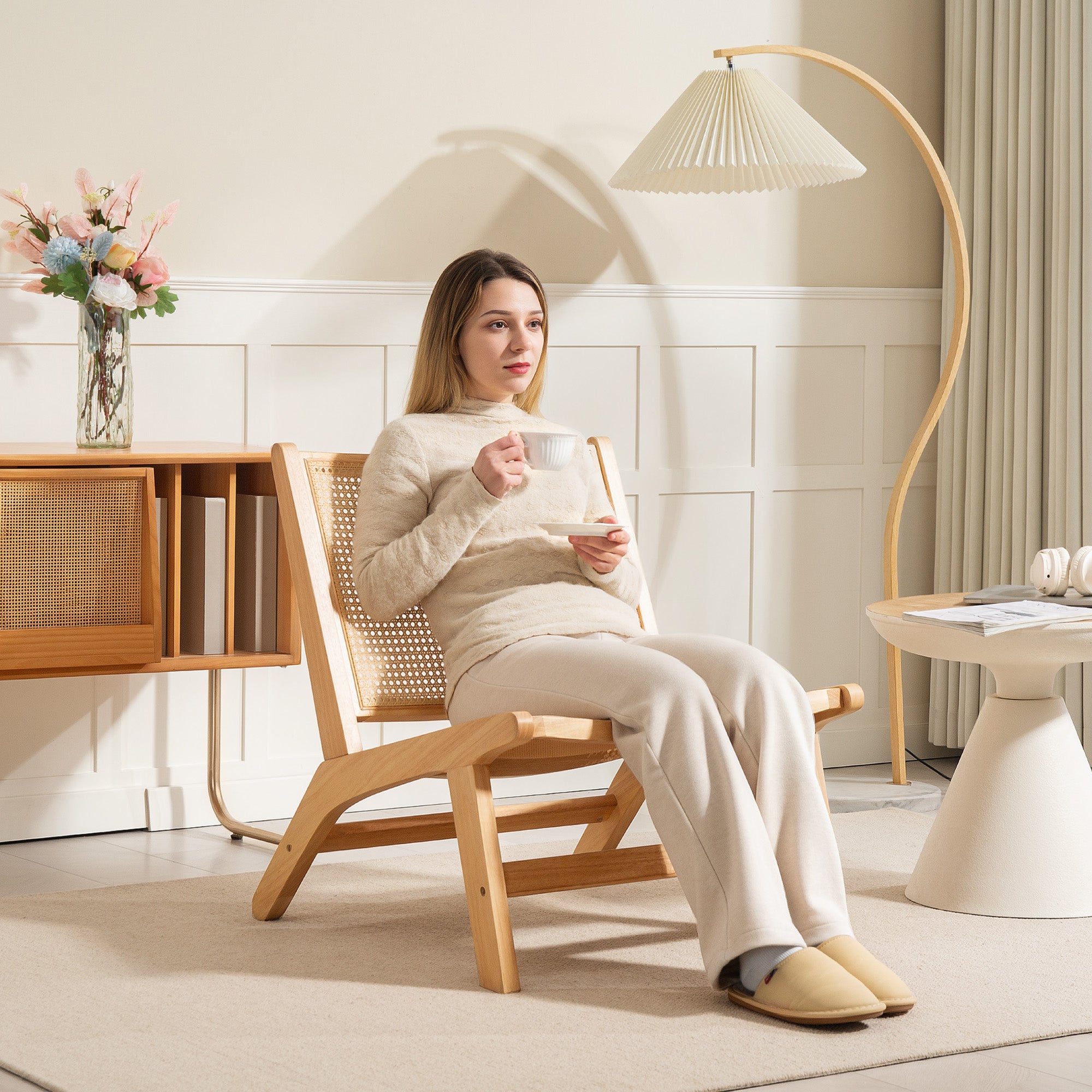 Rattan Accent Chair, Mid-Century Leisure Chair with Rubber Wood Frame, for Bedroom Living Room, Natural Accent Chairs at Gallery Canada