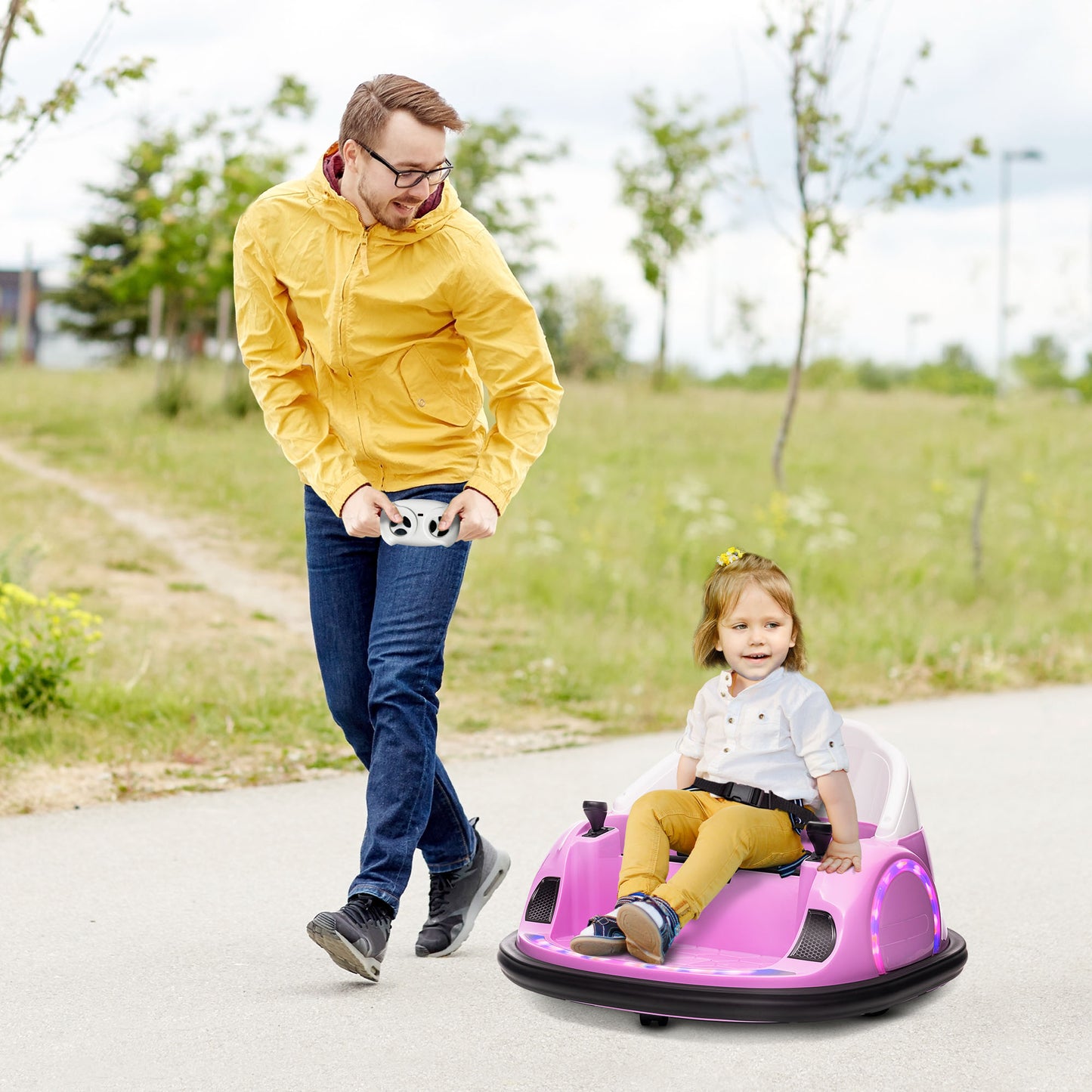 12V Bumper Car for Toddlers, Ride On Car with 360 Degree Remote Control, Lights Music Horn, for 1.5-5 Years, Pink Electric Toy Cars Pink  at Gallery Canada