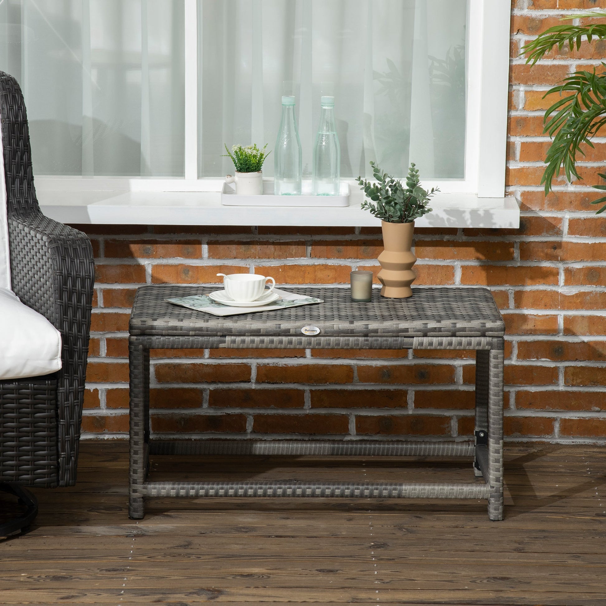 Patio Rattan End Table, Outdoor Side Table with Full Woven Table Top for Garden, Balcony, Mixed Grey Patio Side Tables   at Gallery Canada