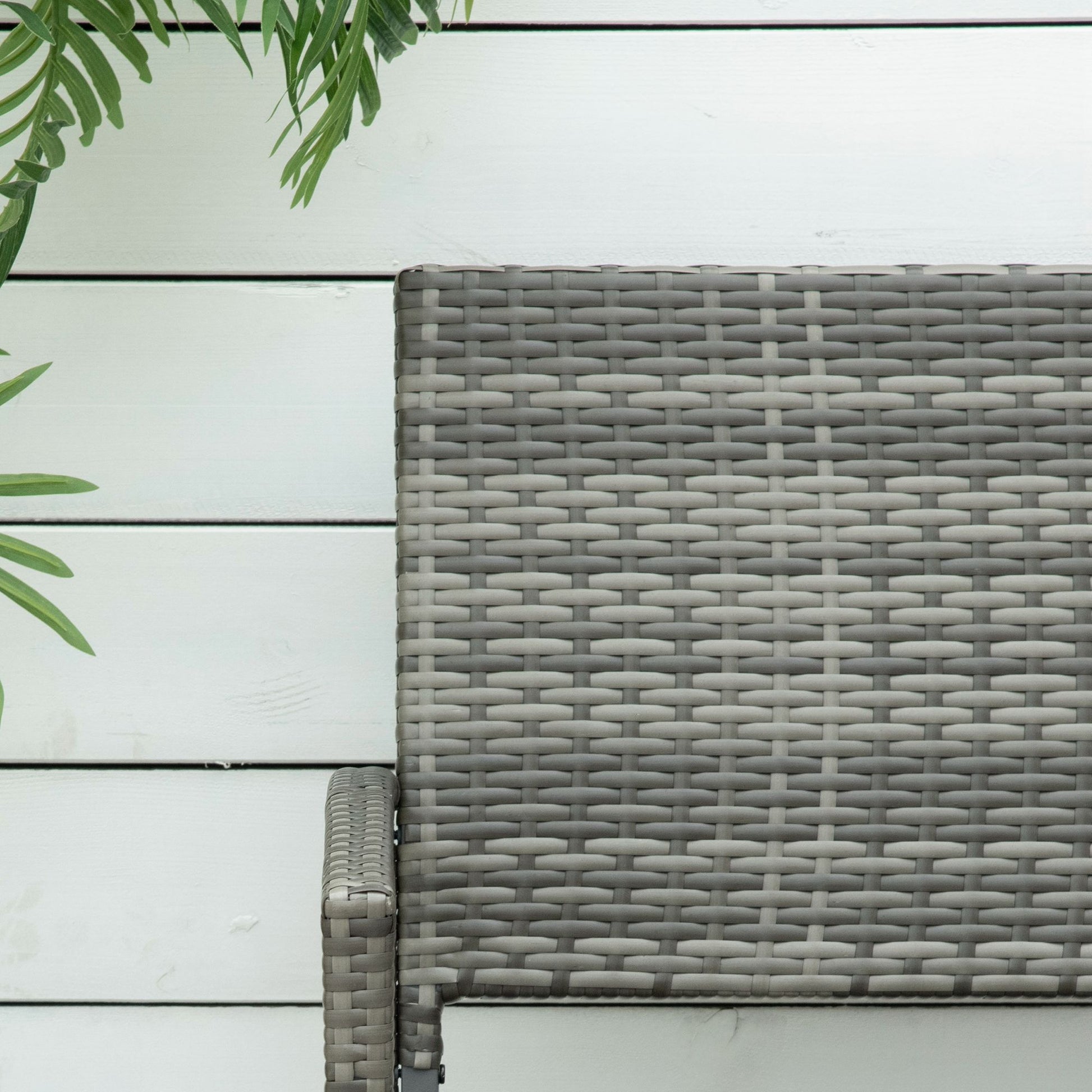 Rattan Wicker Loveseat Garden Bench Hand Woven Portable Backyard Gray Patio Chairs   at Gallery Canada